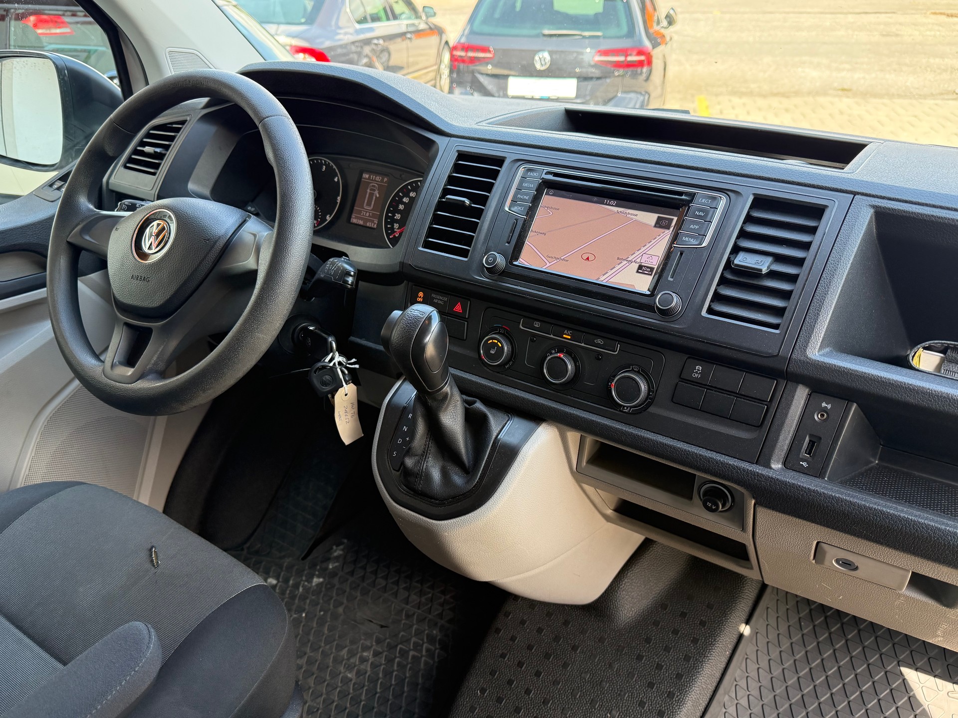 VW T6 2.0 TDI 4Motion DSG-image-15