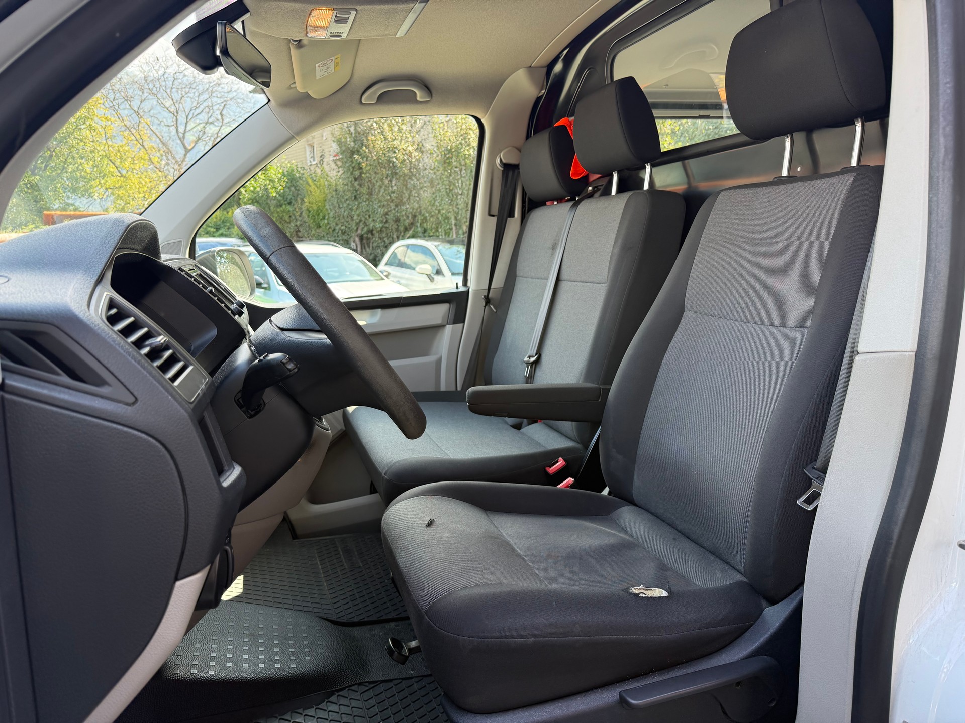 VW T6 2.0 TDI 4Motion DSG-image-18
