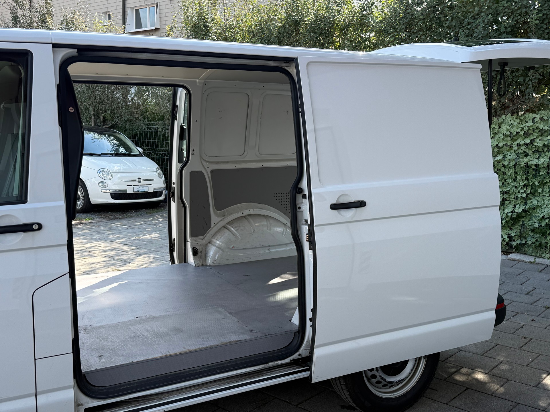 VW T6 2.0 TDI 4Motion DSG-image-4