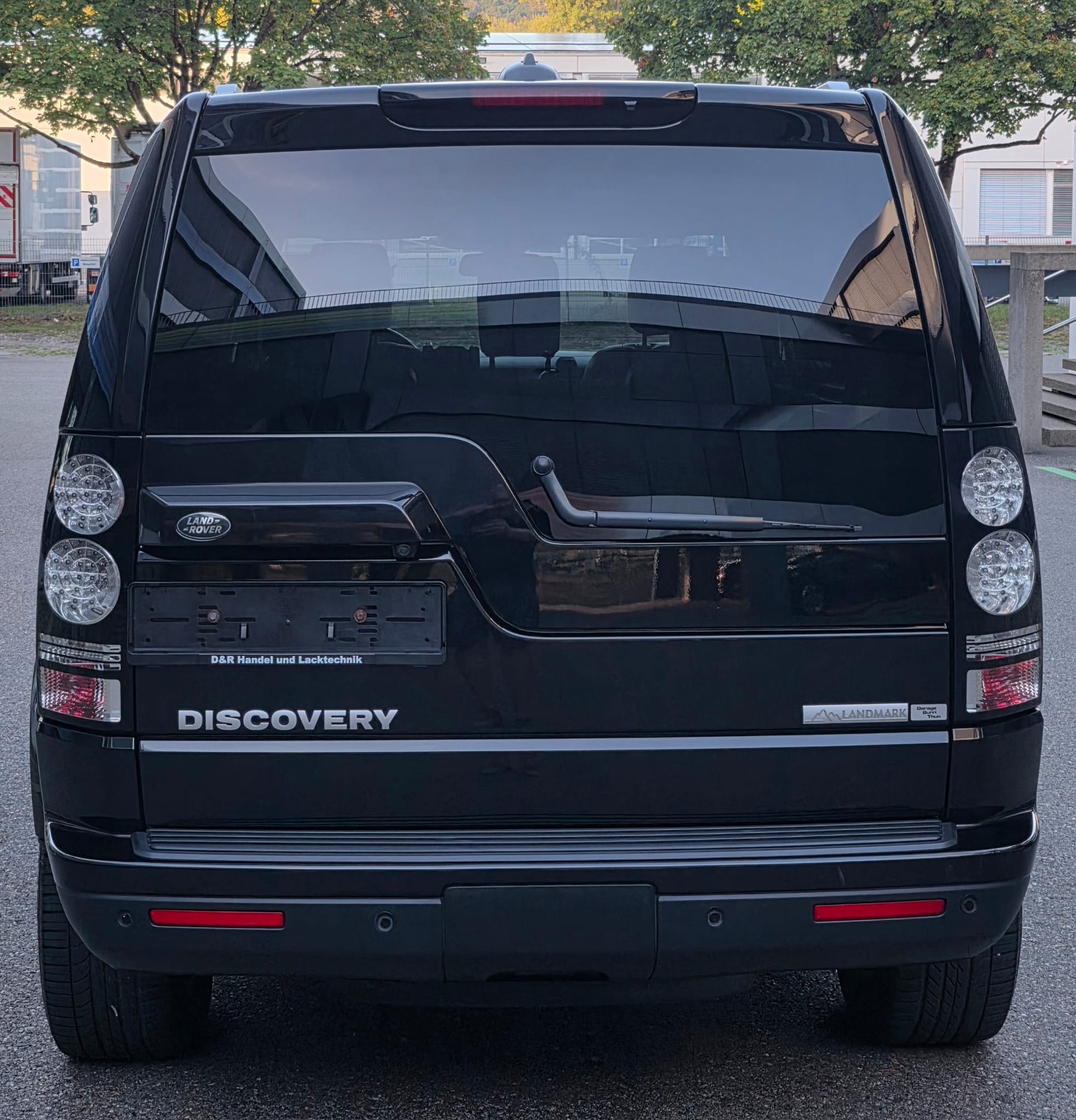 LAND ROVER Discovery 3.0 SDV6 Landmark Automatic-image-6