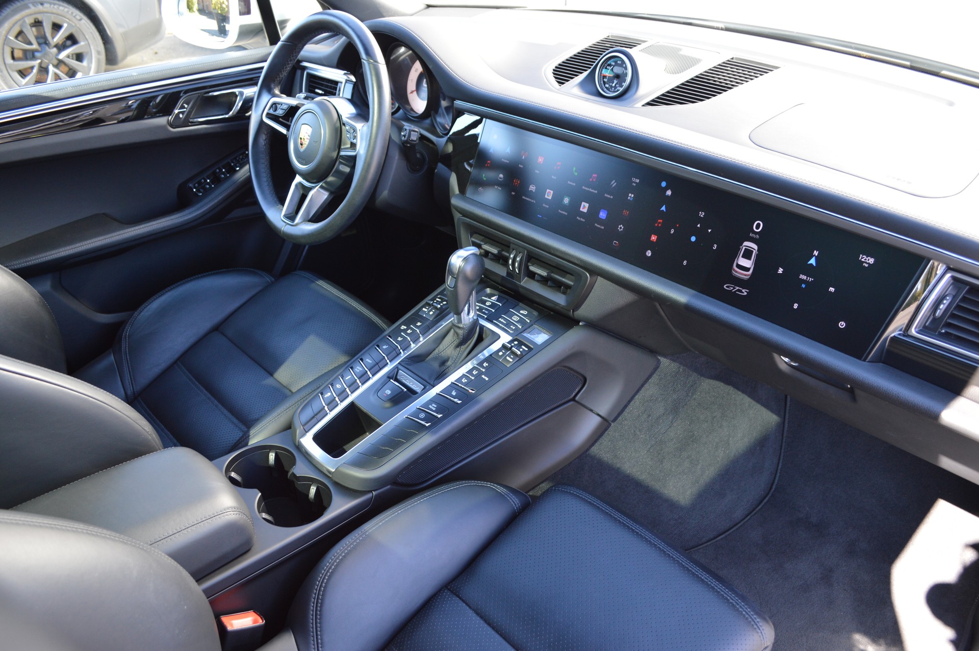 PORSCHE Macan S PDK-image-19