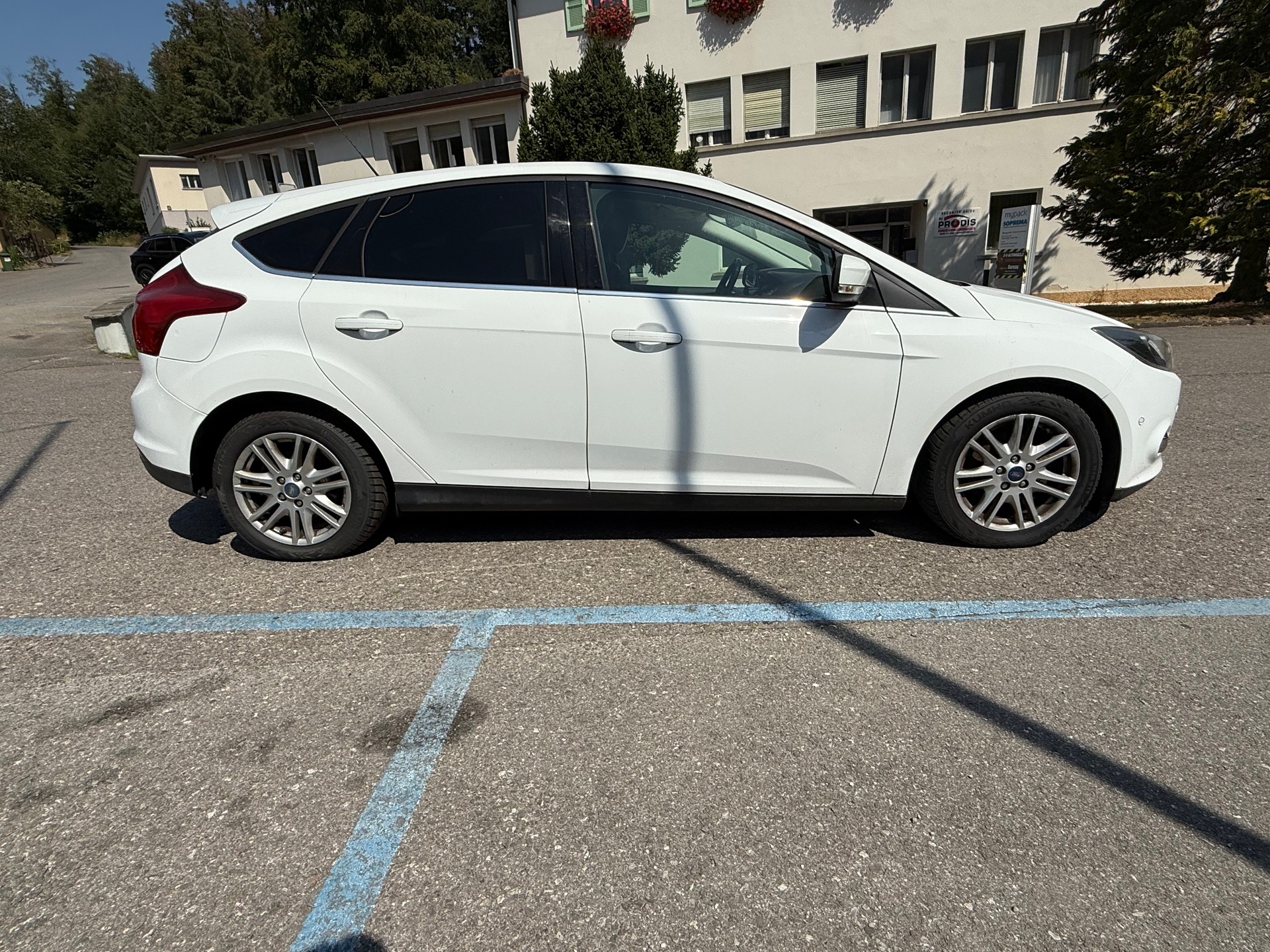 FORD Focus 1.6 TDCi Trend-image-6