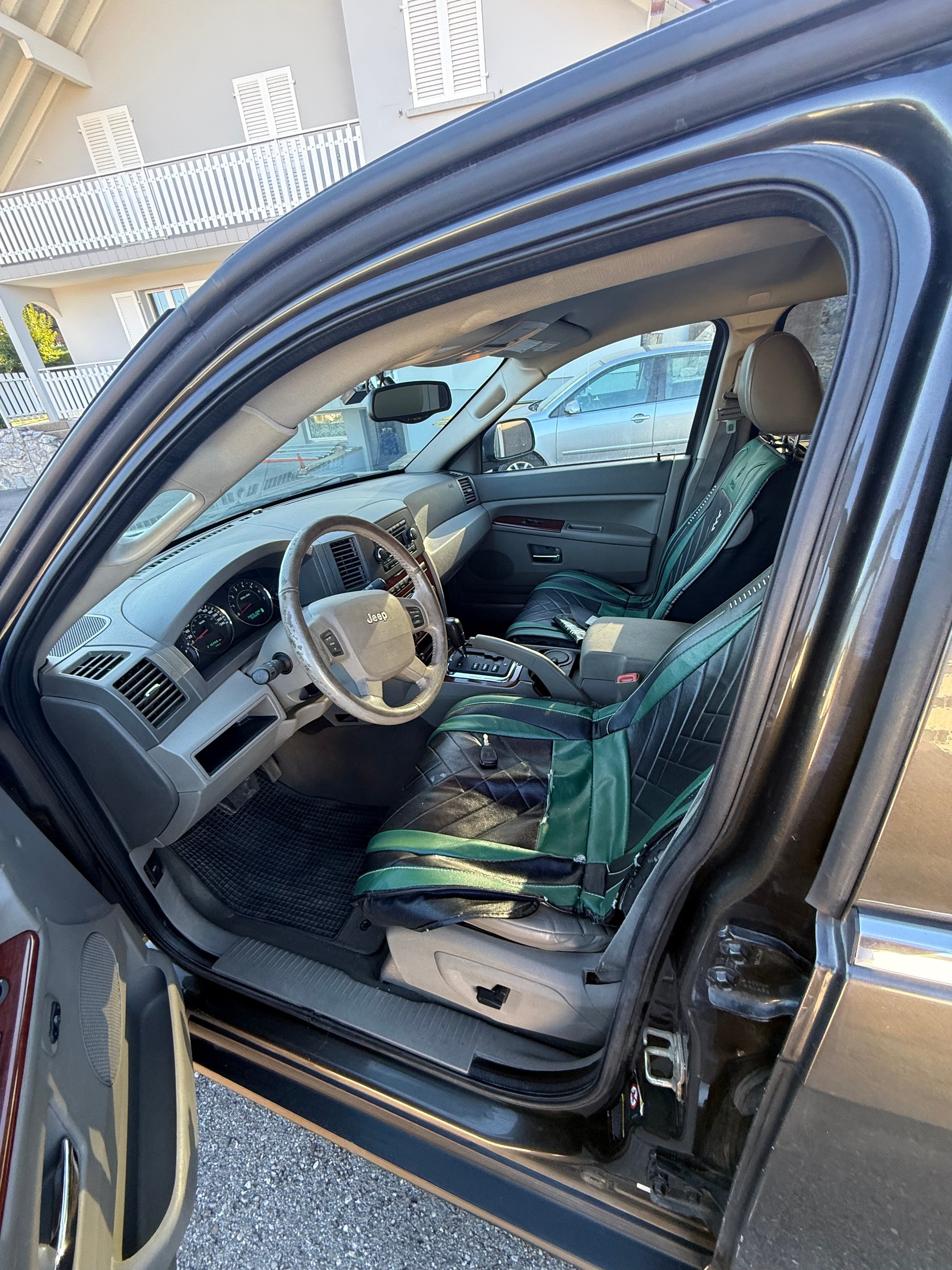 JEEP Grand Cherokee 4.7 V8 Limited Automatic-image-7
