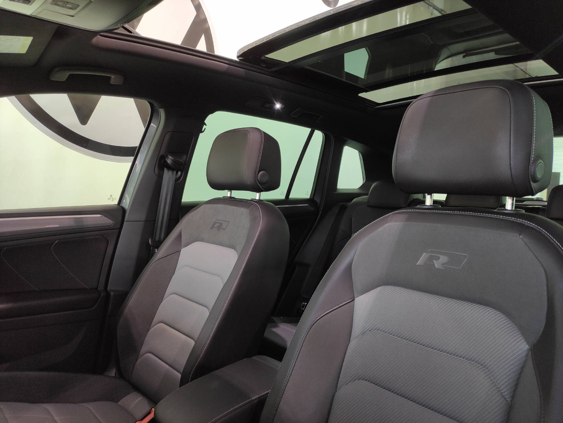 VW Tiguan 2.0 TDI ABT R-Line Highline DSG-image-6
