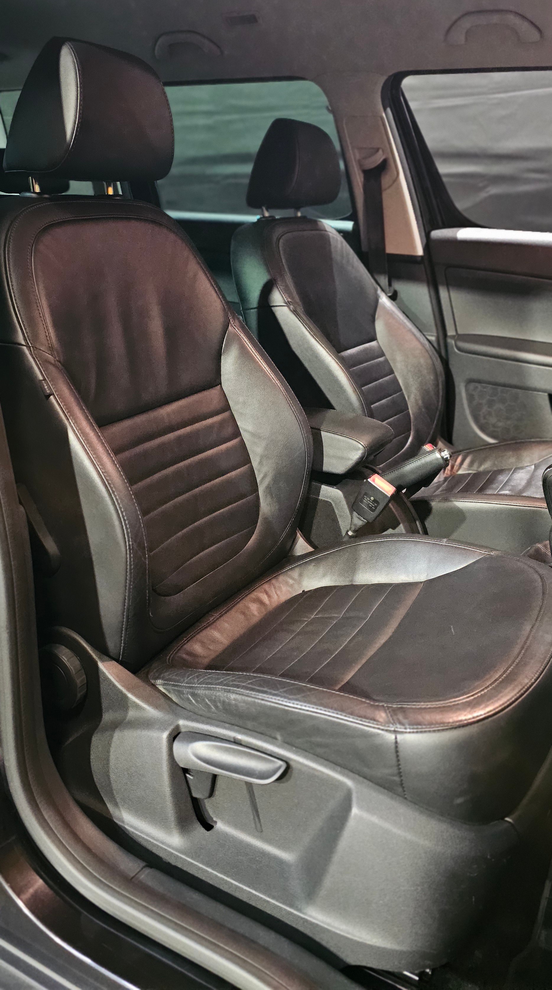 SKODA Yeti 1.8 TSI Experience 4x4-image-12