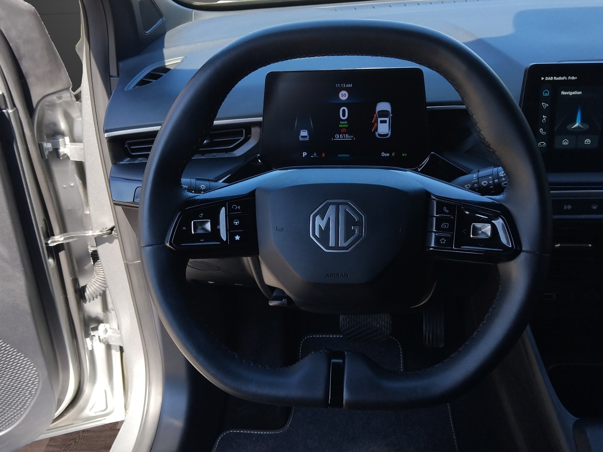 MG 3 1.5 Hybrid Luxury Aut.-image-9