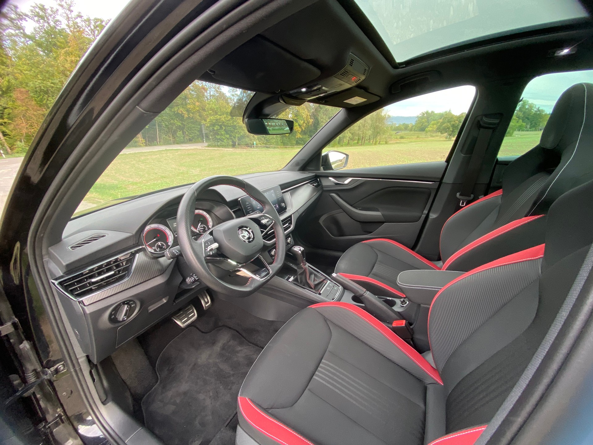 SKODA Kamiq 1.0 TSI Monte Carlo DSG-image-8