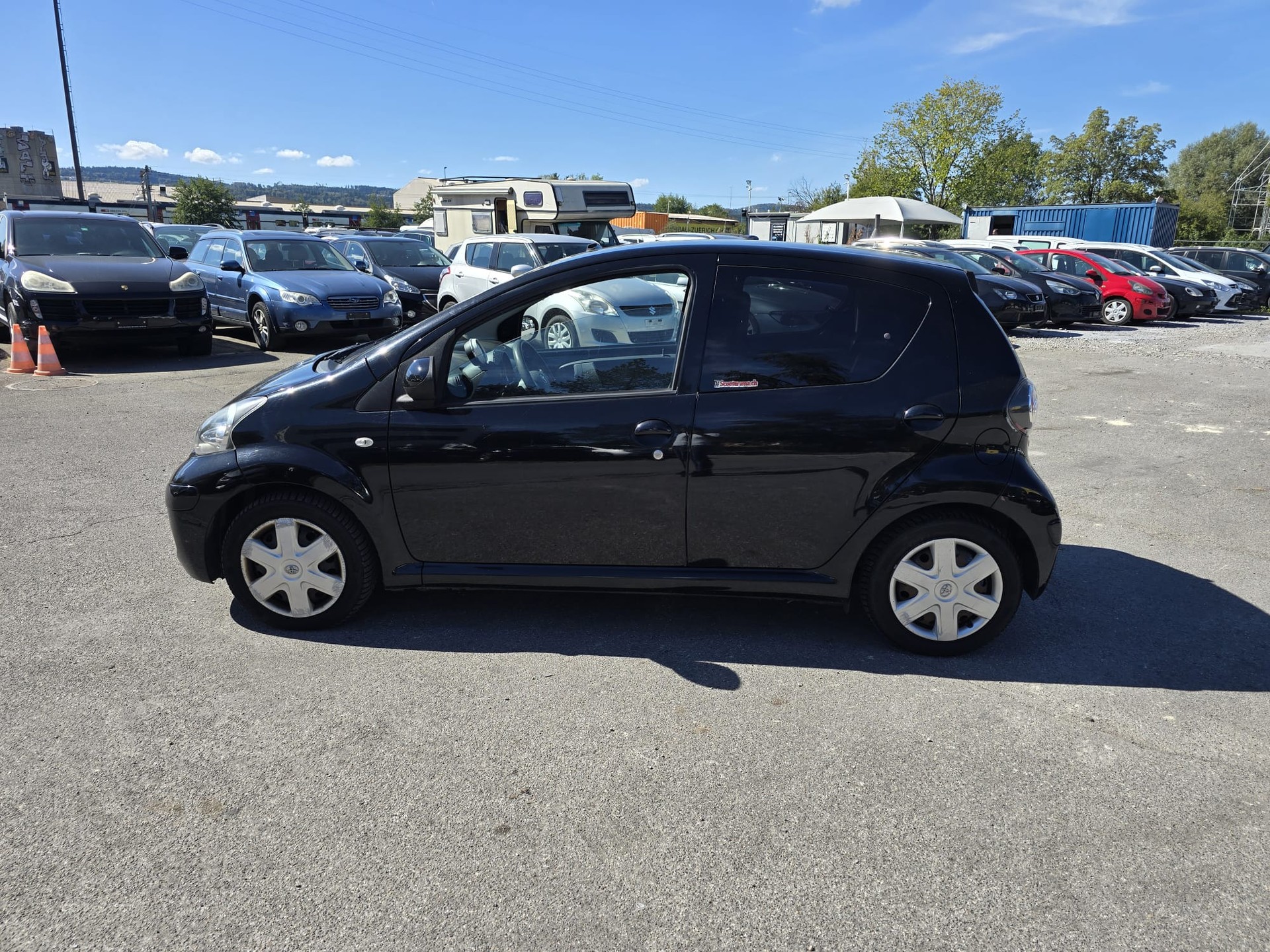 TOYOTA Aygo 1.0 Linea Sol-image-6