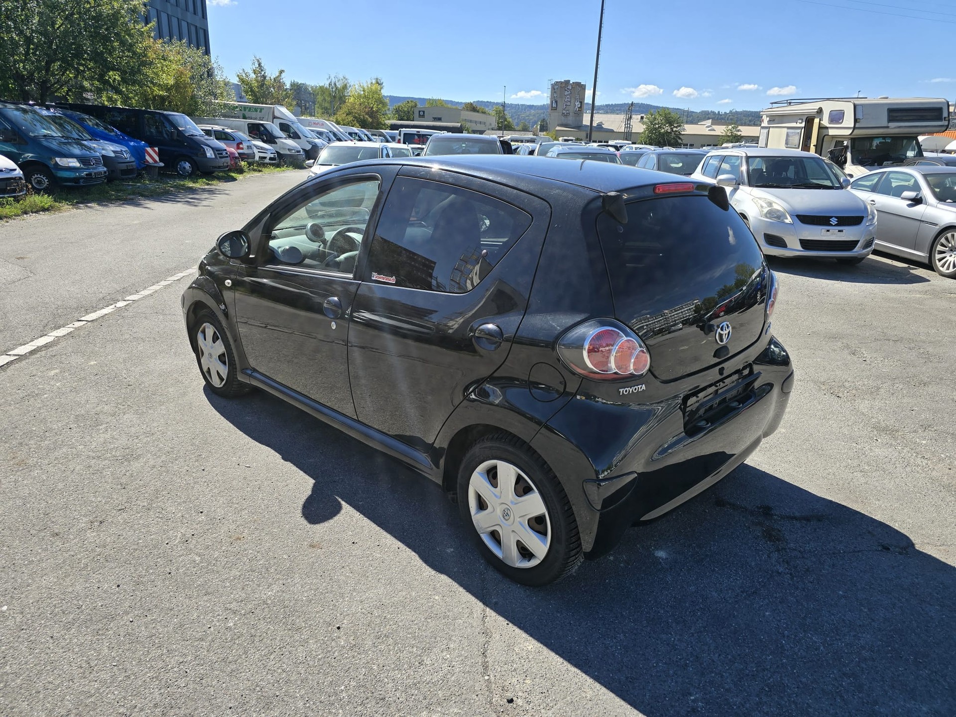 TOYOTA Aygo 1.0 Linea Sol-image-4