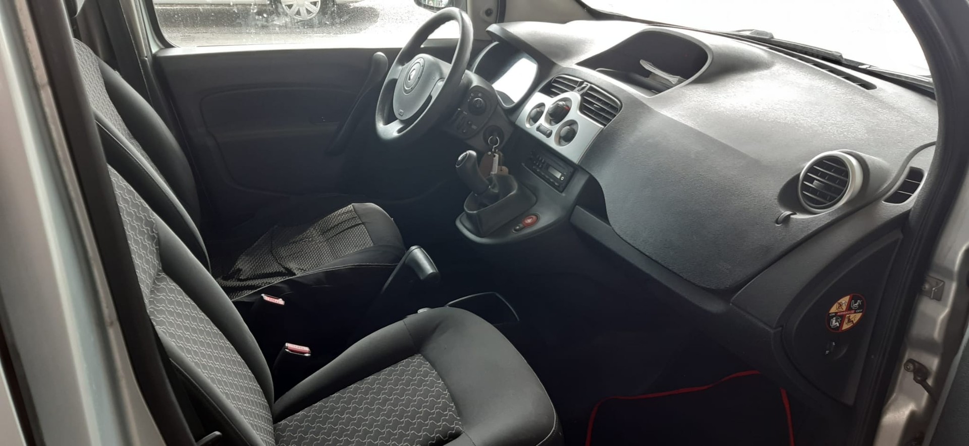 RENAULT Kangoo dCi 90 Business-image-15