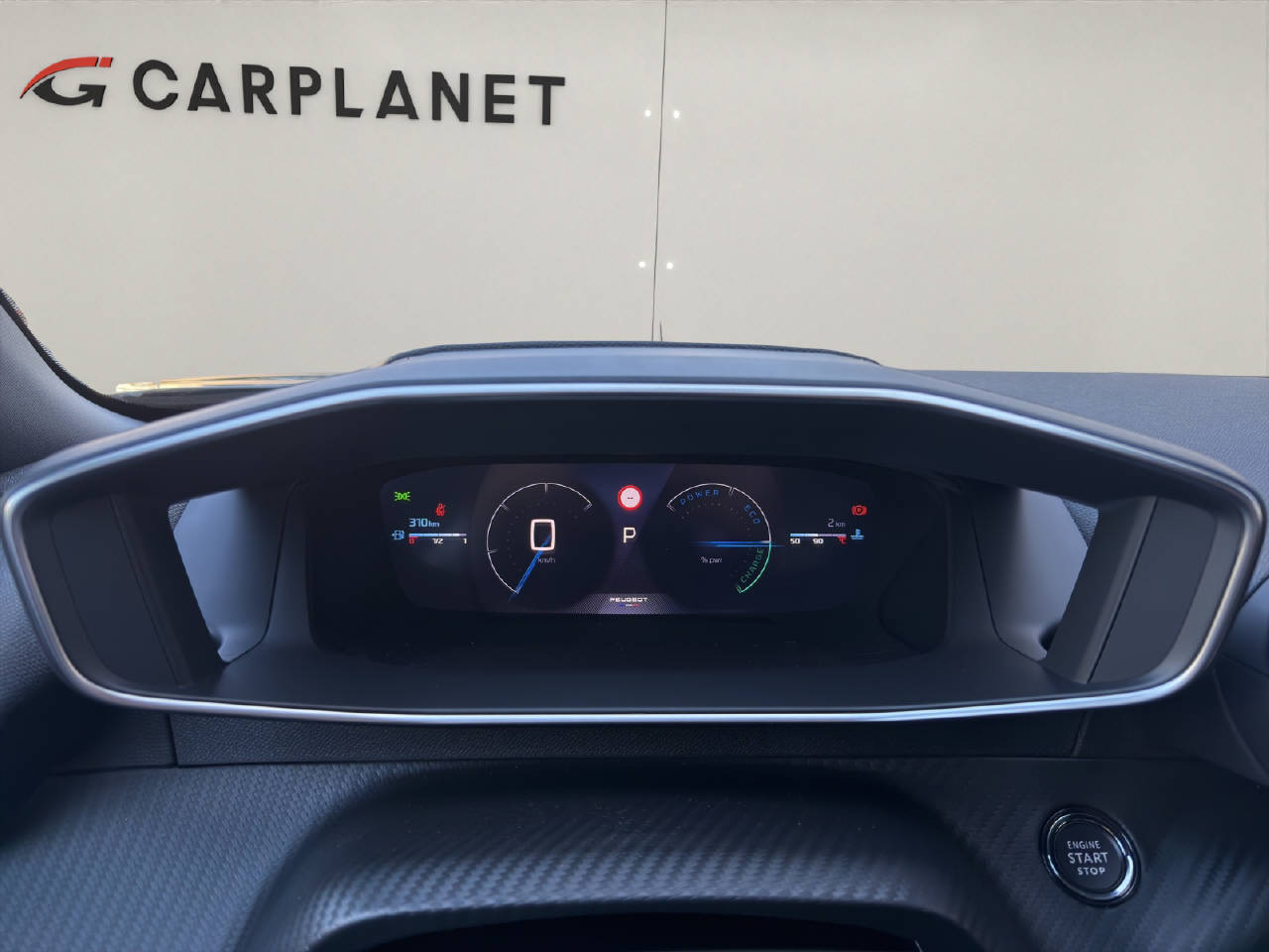 PEUGEOT 2008 1.2 Hybrid 145 GT-image-8