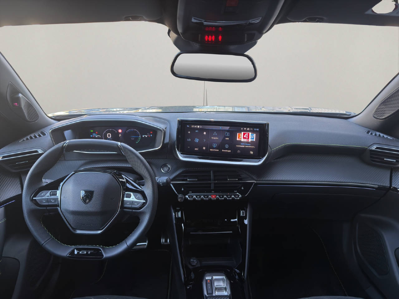PEUGEOT 2008 1.2 Hybrid 145 GT-image-4