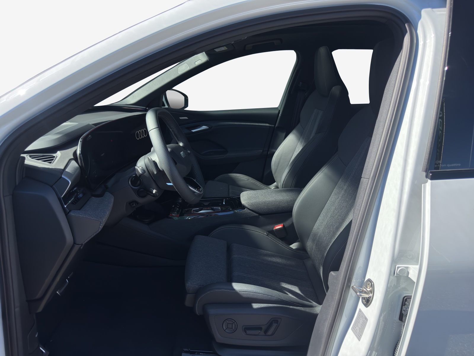 AUDI Q6 e-tron quattro-image-7