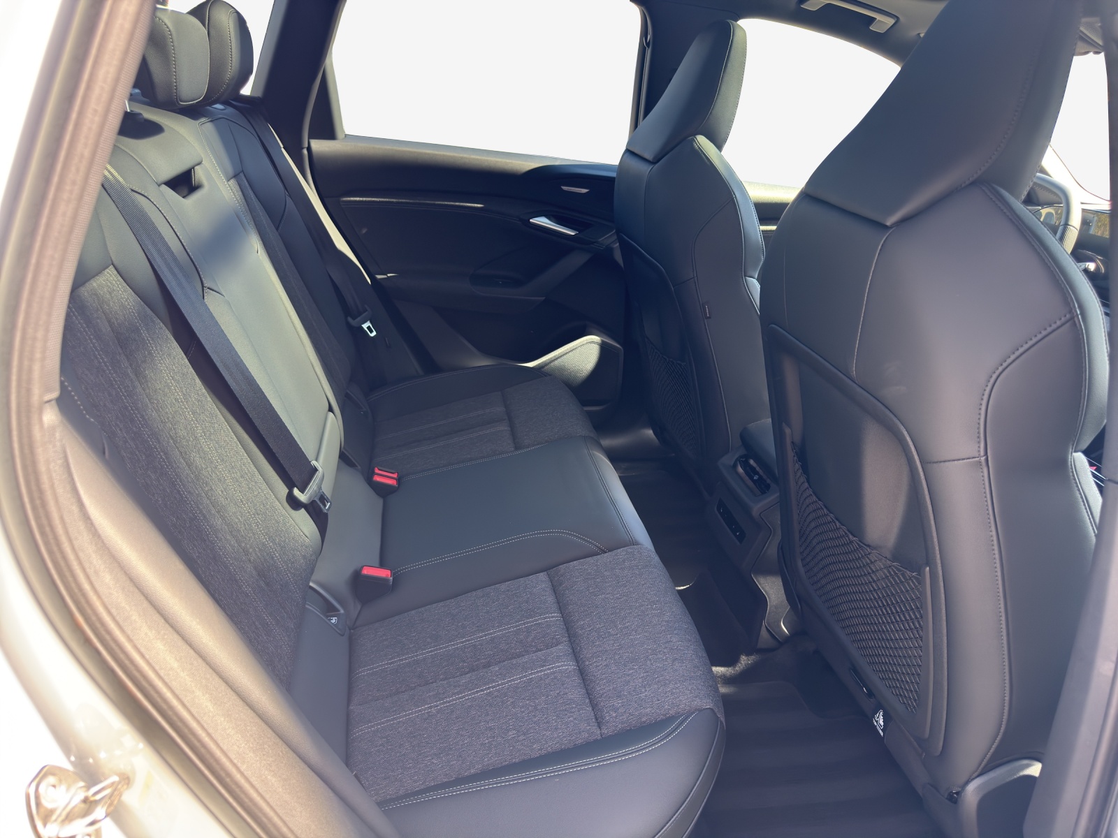 AUDI Q6 e-tron quattro-image-11