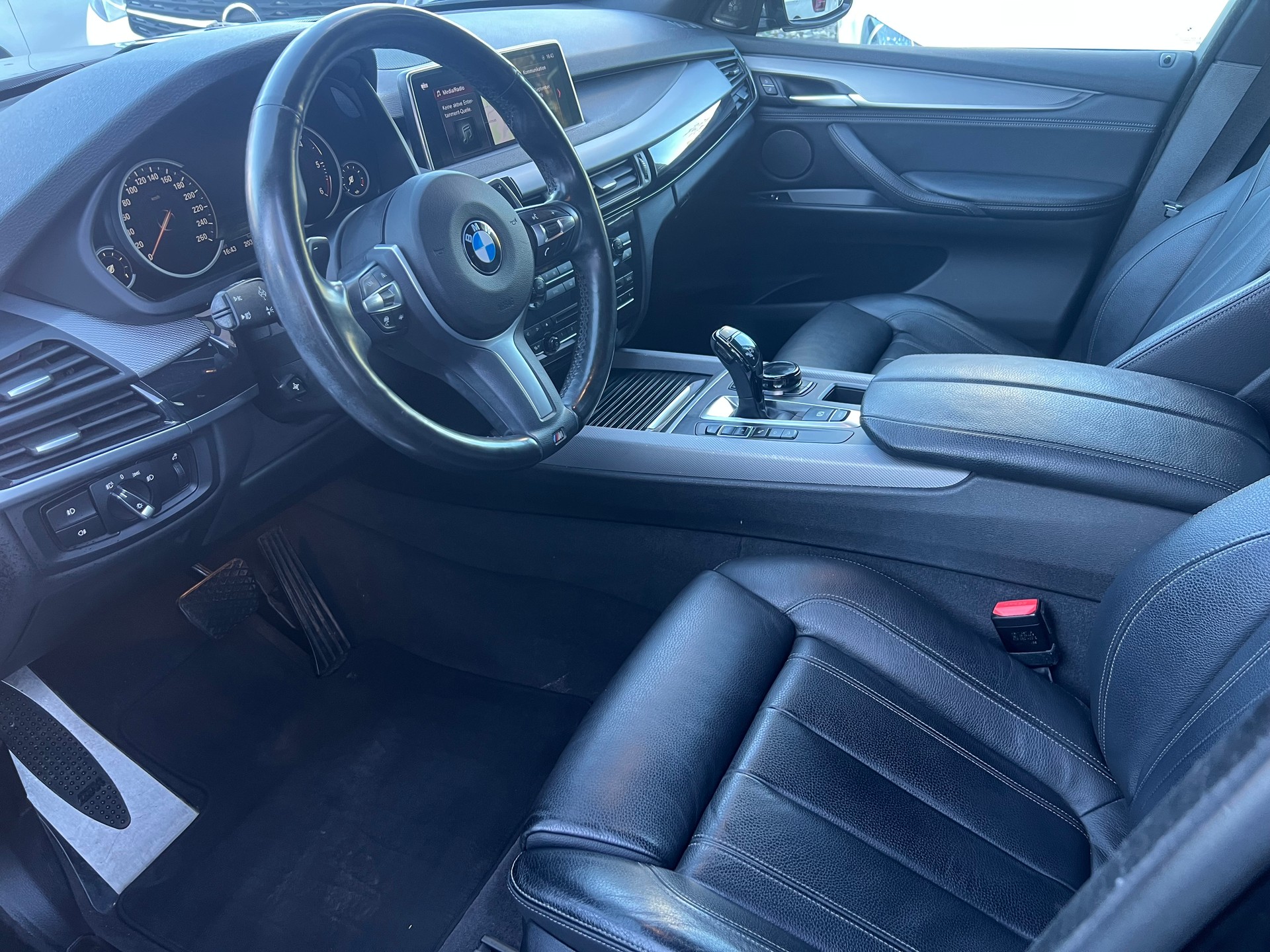 BMW X5 xDrive 30d Steptronic-image-6