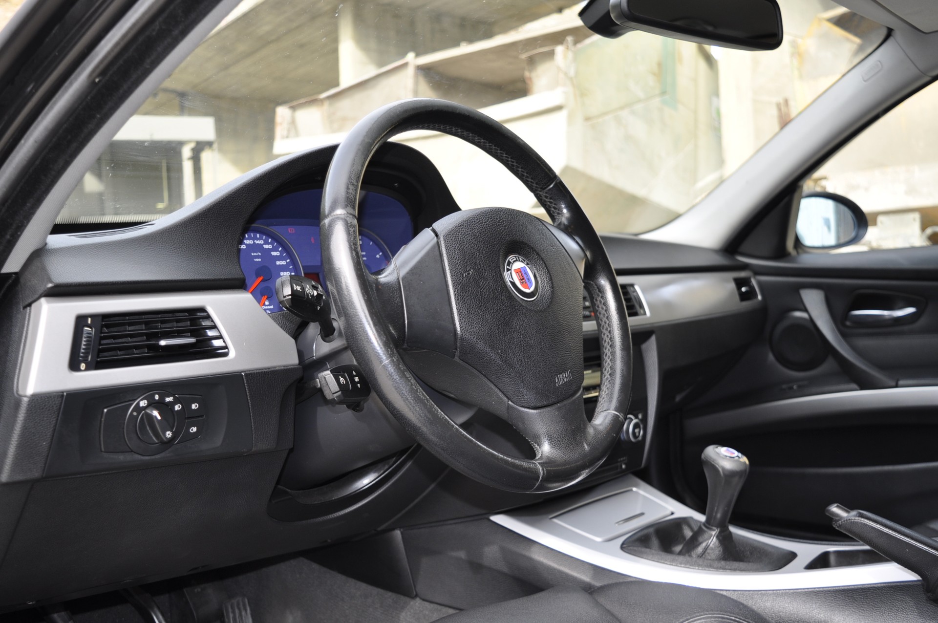 BMW-ALPINA D3 2.0d-image-11