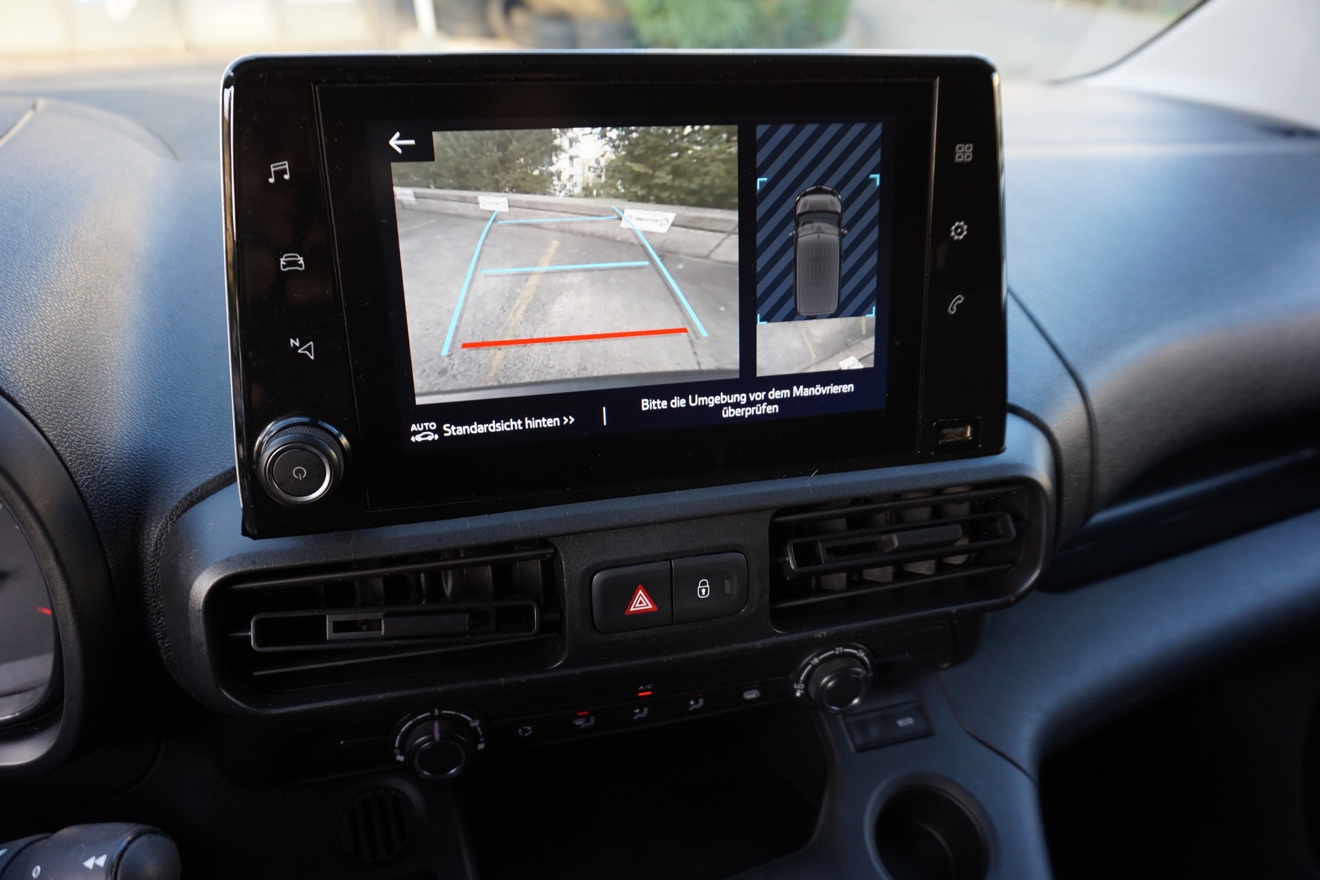 TOYOTA Proace City Van 1.5D Active Medium Automatik-image-9