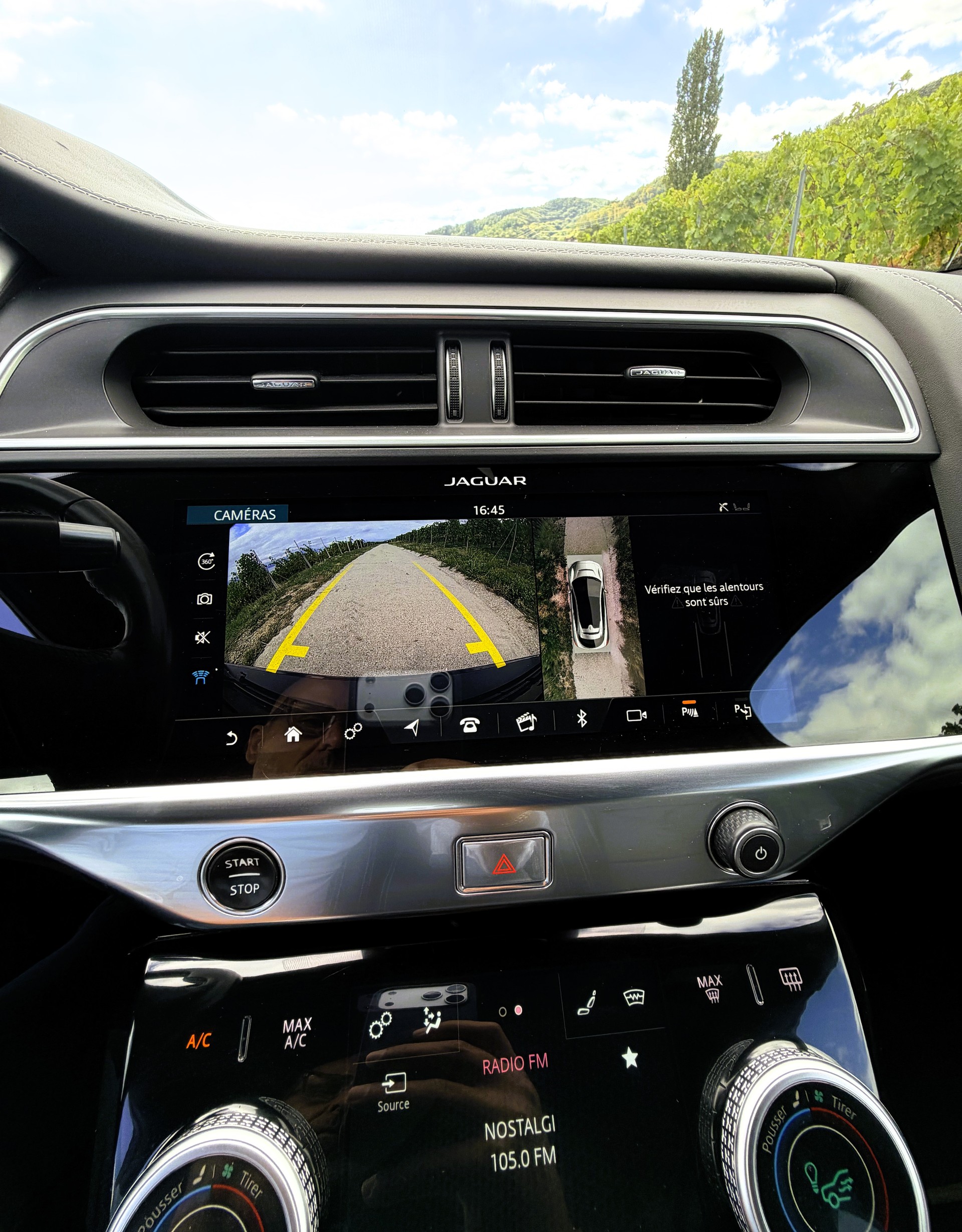 JAGUAR I-Pace EV400 HSE Black AWD-image-28
