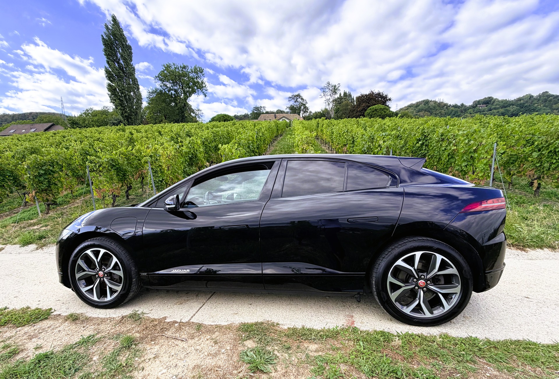 JAGUAR I-Pace EV400 HSE Black AWD-image-14