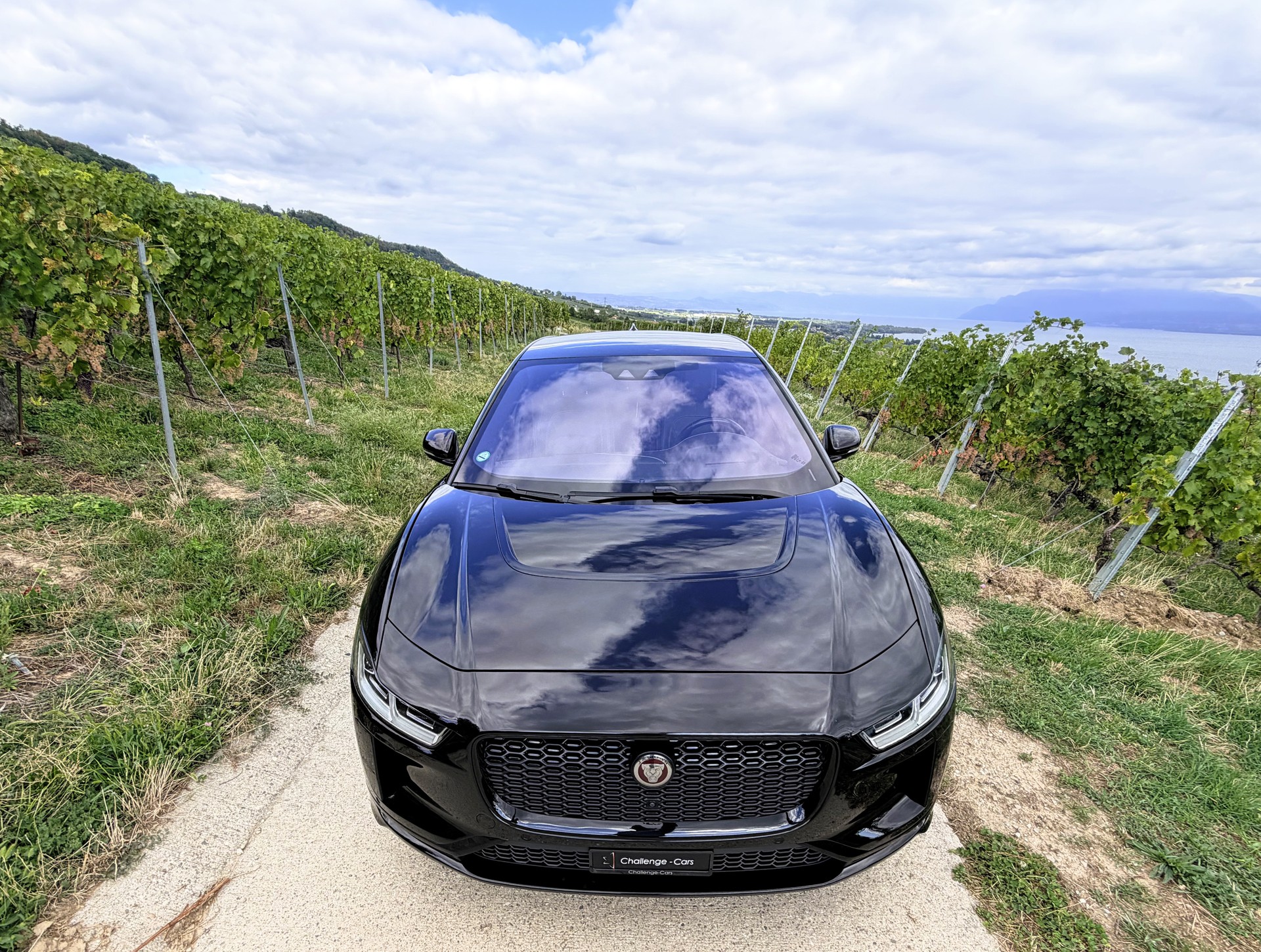 JAGUAR I-Pace EV400 HSE Black AWD-image-3