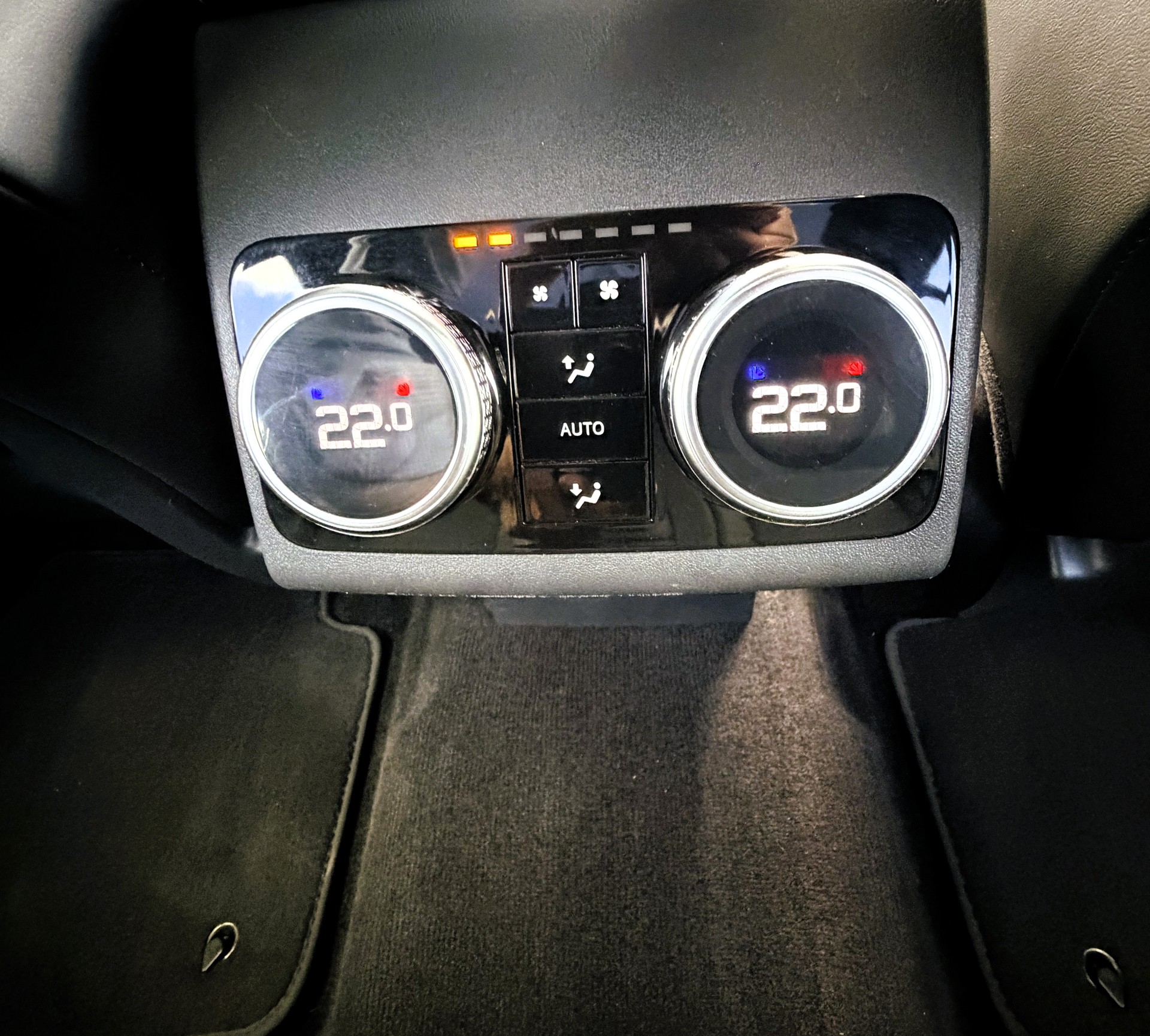 JAGUAR I-Pace EV400 HSE Black AWD-image-21