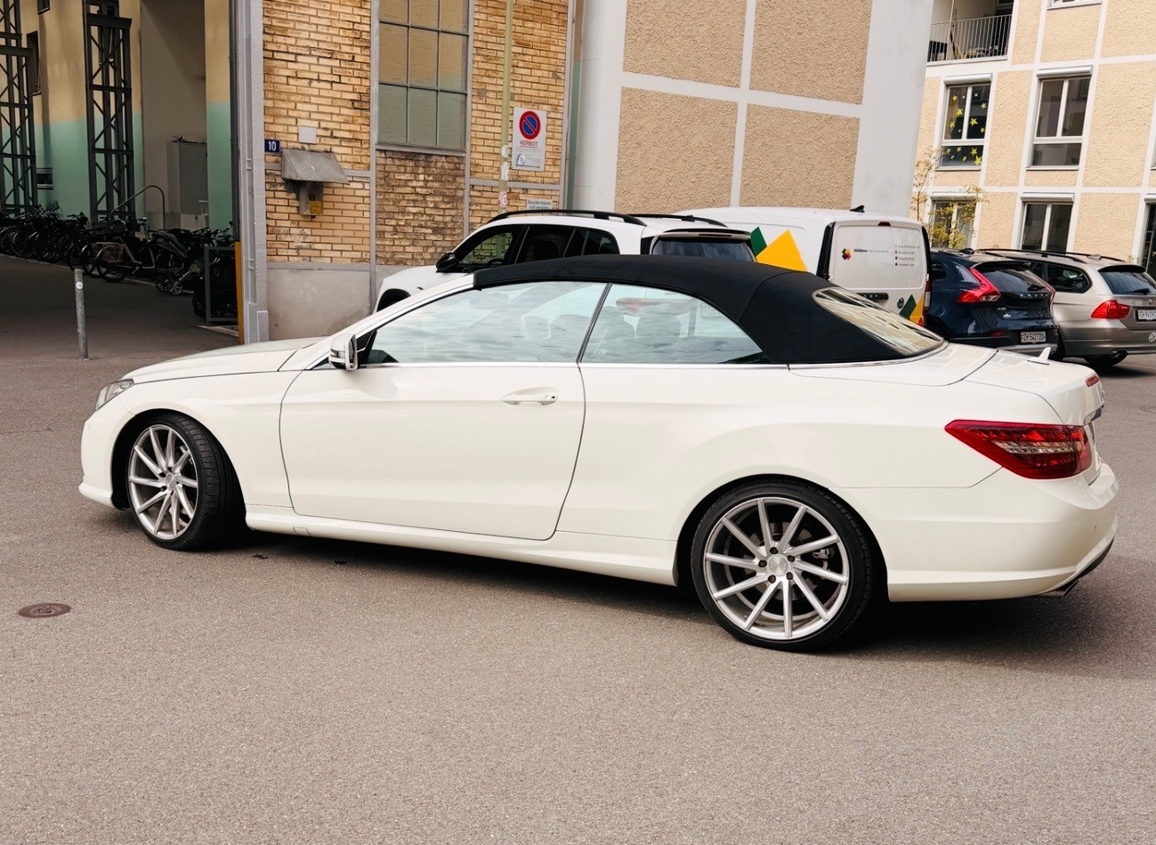 MERCEDES-BENZ E 220 CDI BlueEF Elegance-image-5