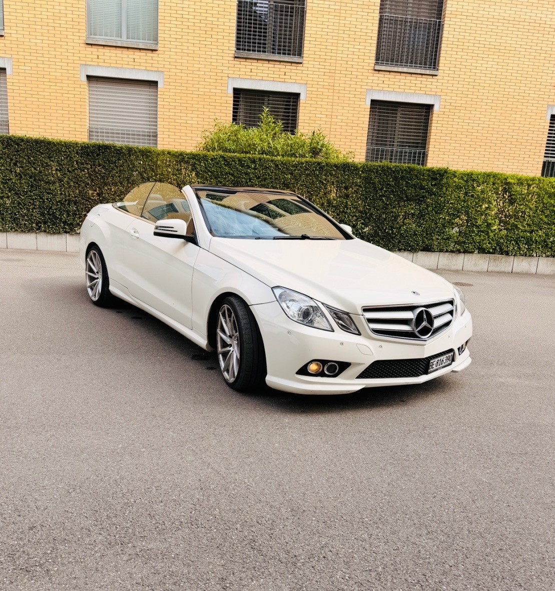 MERCEDES-BENZ E 220 CDI BlueEF Elegance-image-2