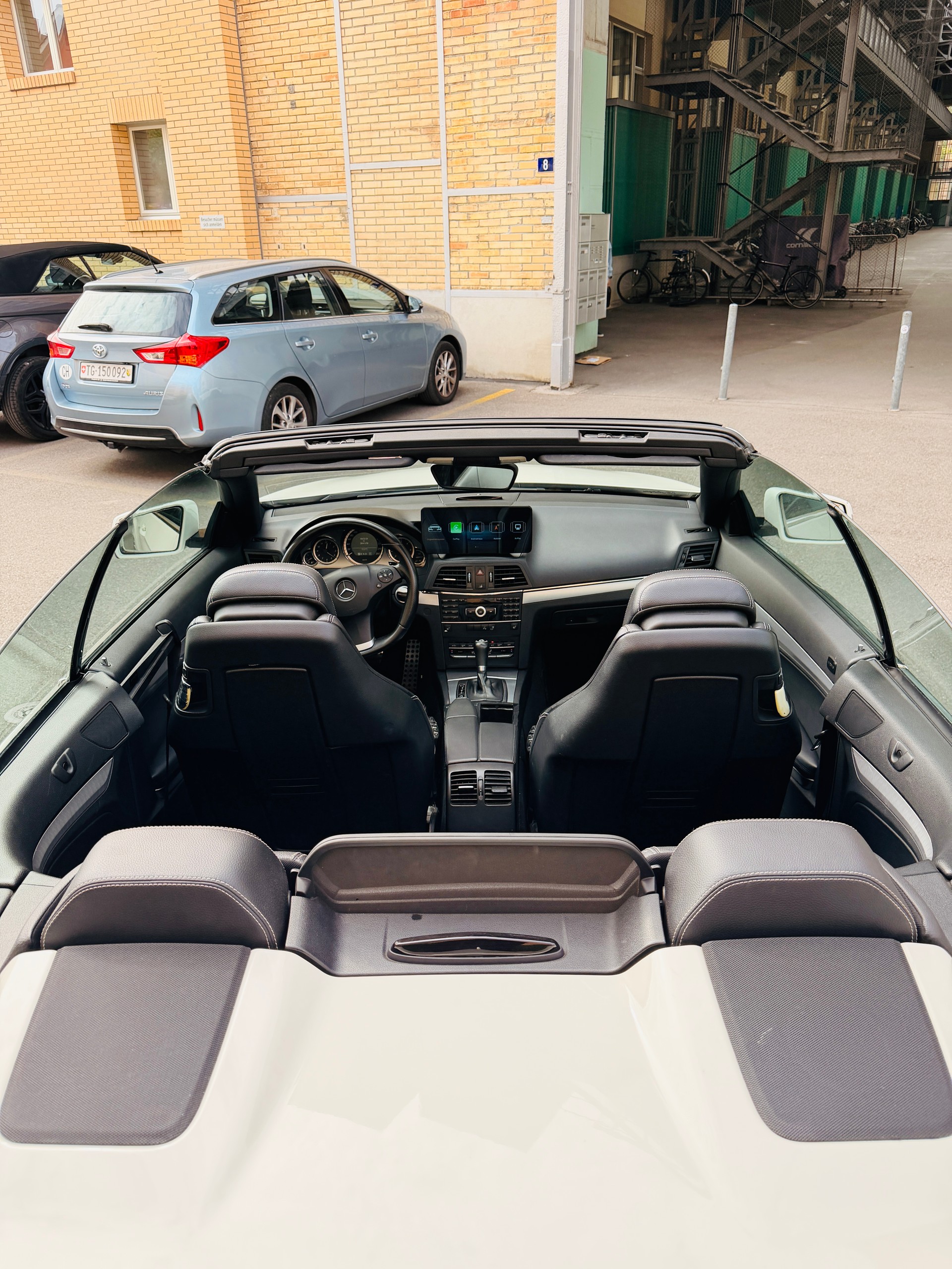 MERCEDES-BENZ E 220 CDI BlueEF Elegance-image-4
