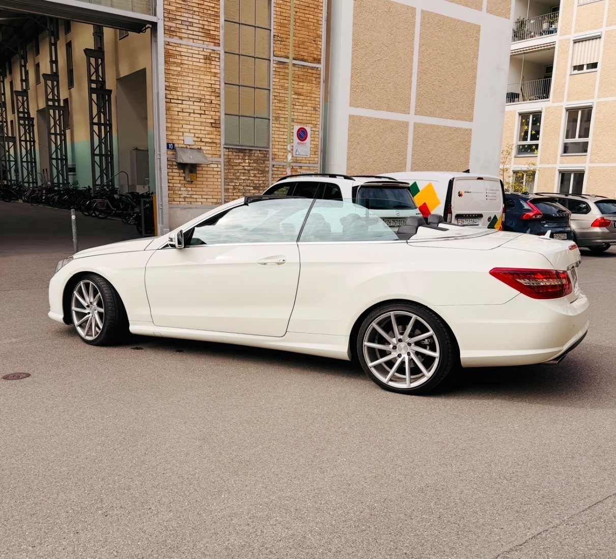 MERCEDES-BENZ E 220 CDI BlueEF Elegance-image-3