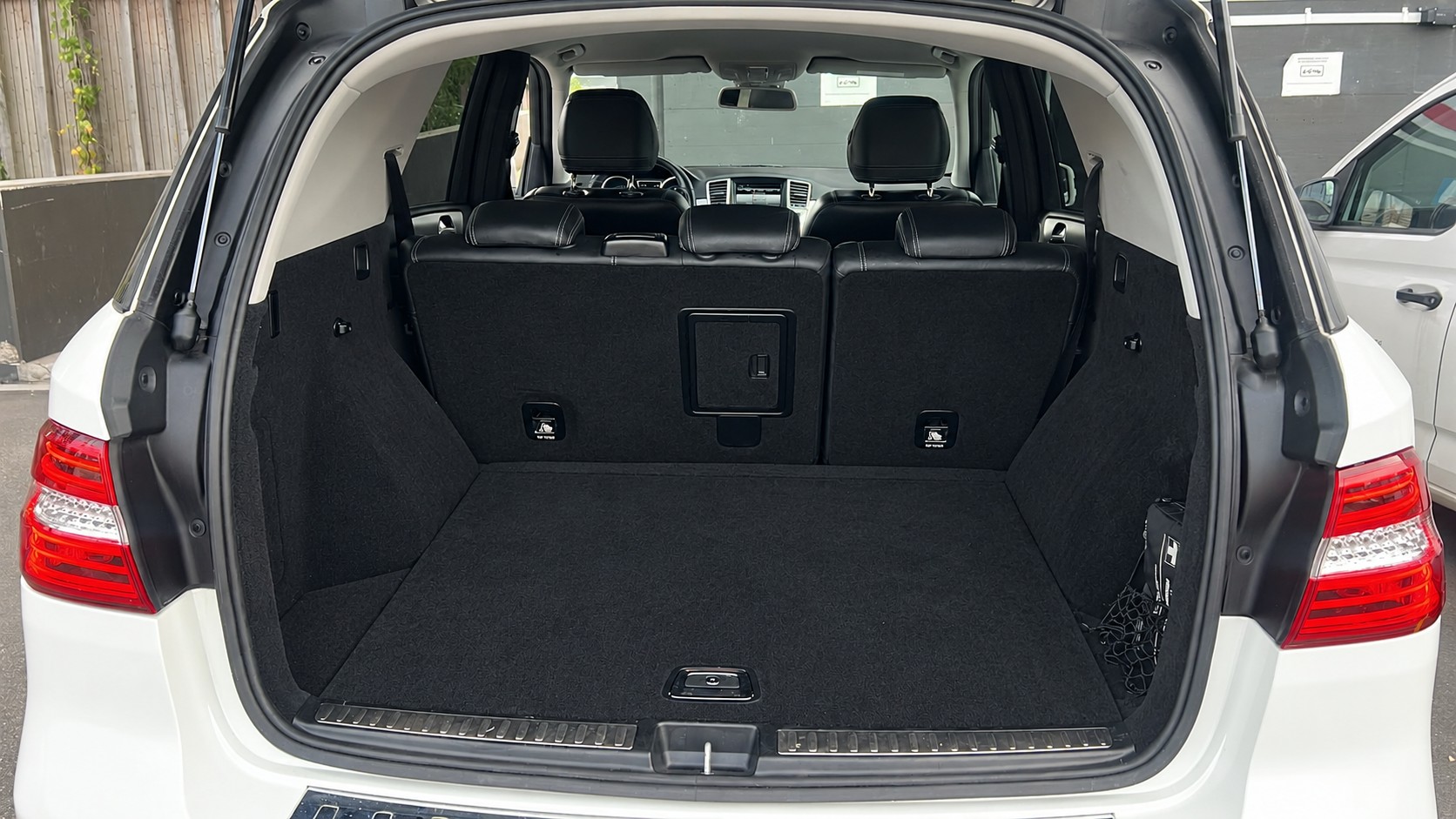 MERCEDES-BENZ ML 350 BlueTEC 4Matic 7G-Tronic-image-15