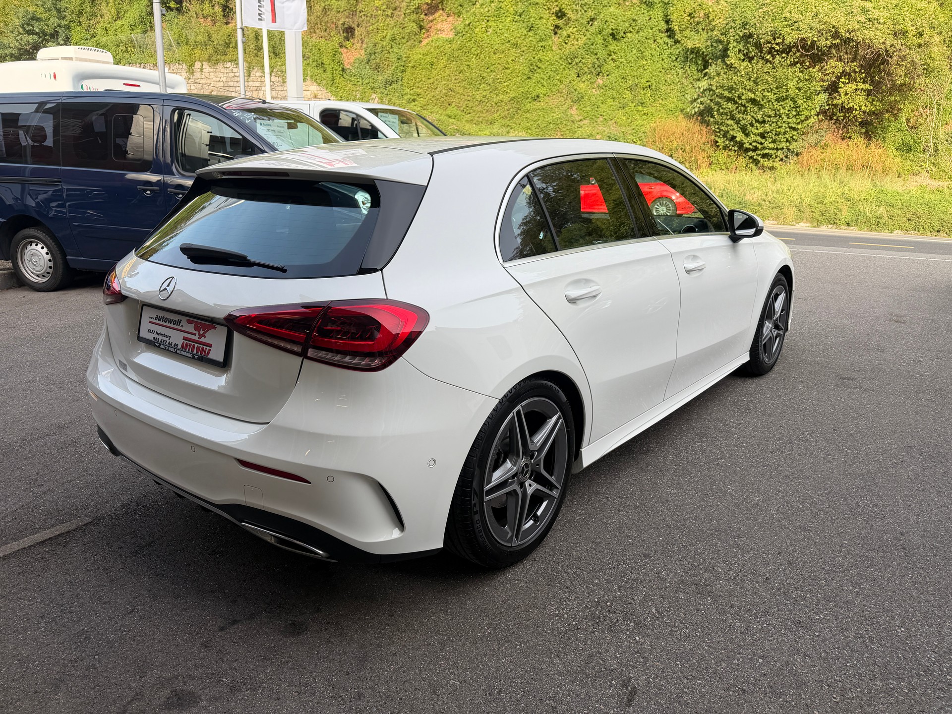 MERCEDES-BENZ A 200 AMG Line-image-3