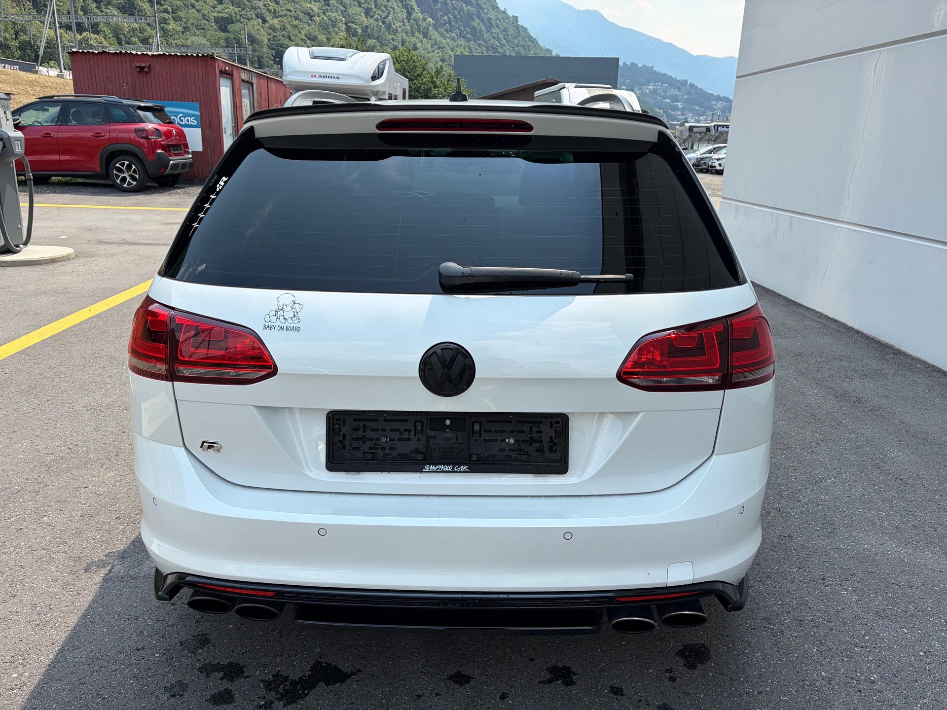 VW Golf VII Variant 2.0 TSI R DSG 4motion-image-5