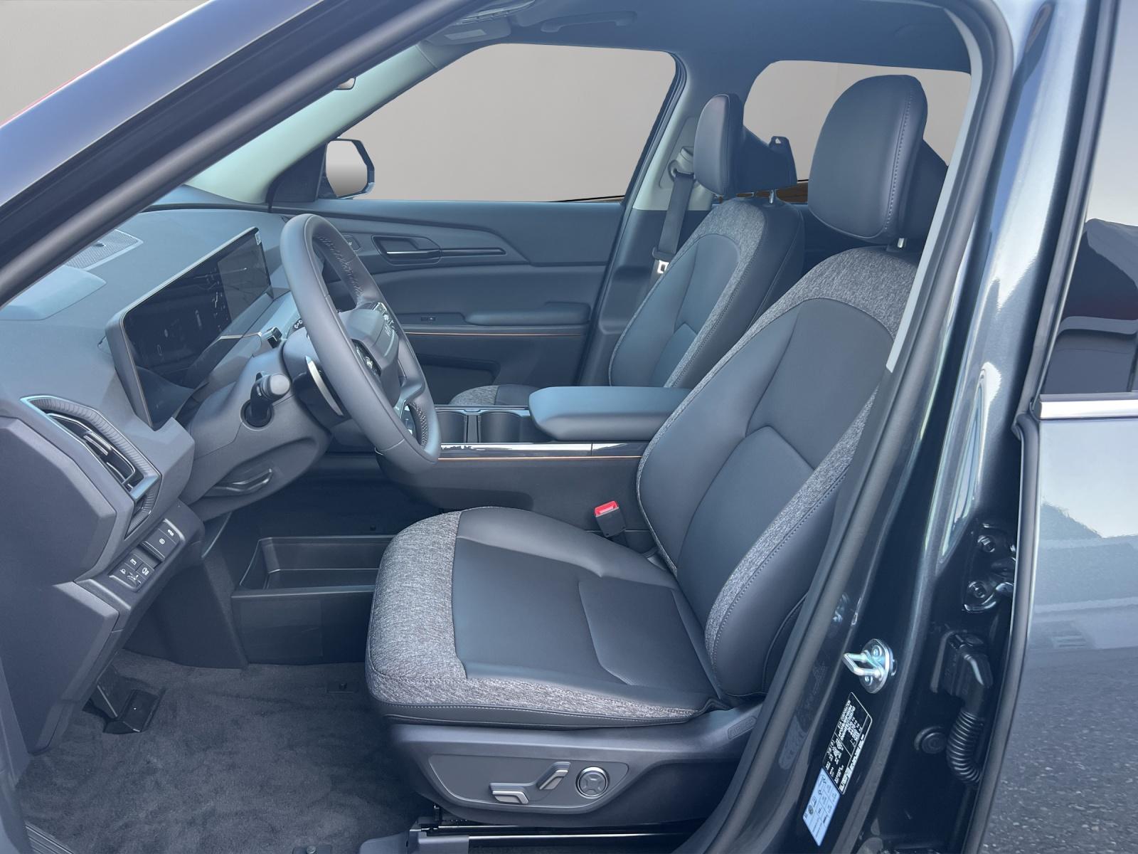 KIA EV5 81 kWh Earth 4x4 / Wärmepumpe / V2L Funktion / Gratis Winterräder Alu / 0.00% Leasing-Aktion-image-8