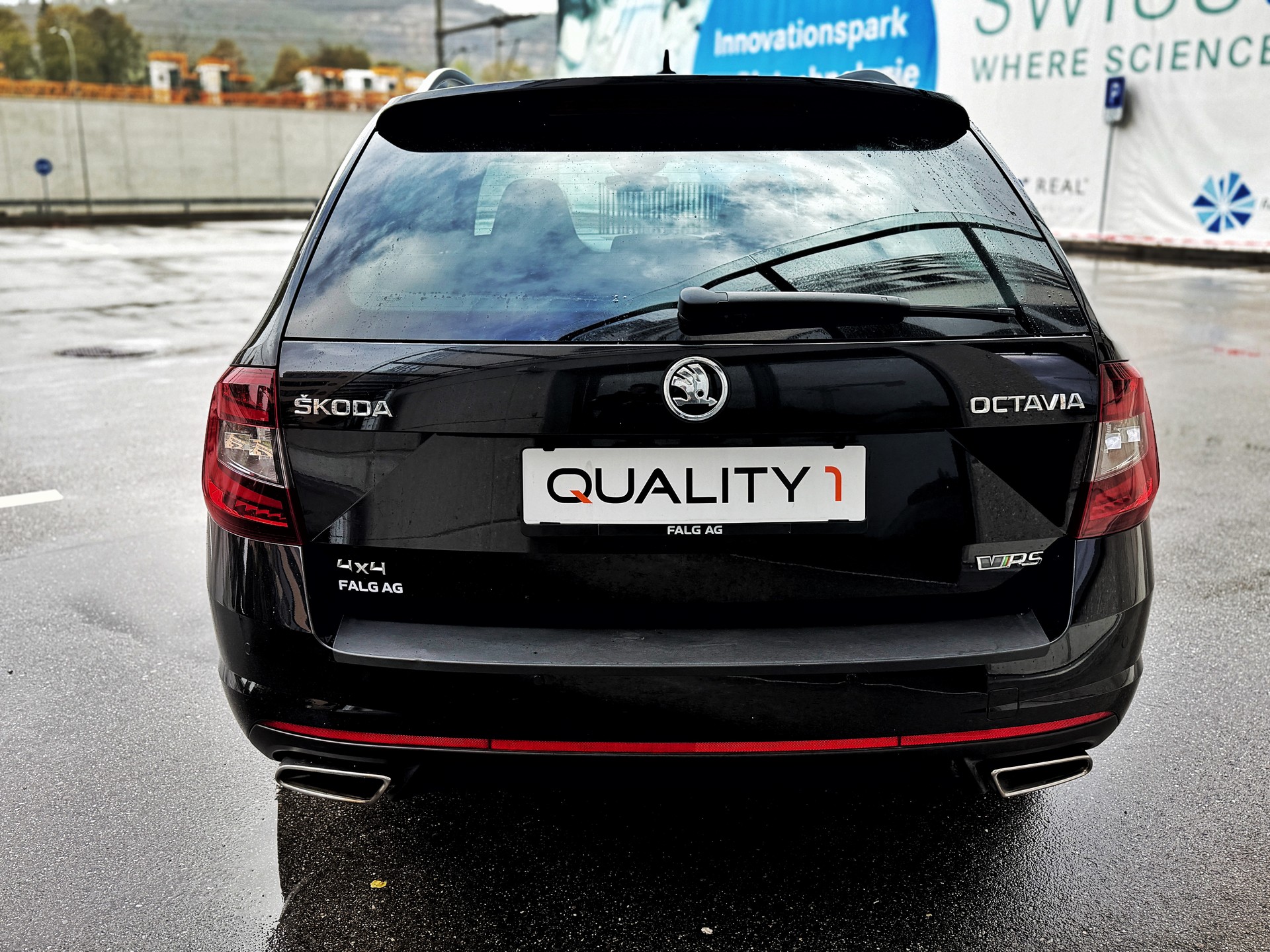 SKODA Octavia Combi 2.0 TDI RS 4x4 DSG-image-3