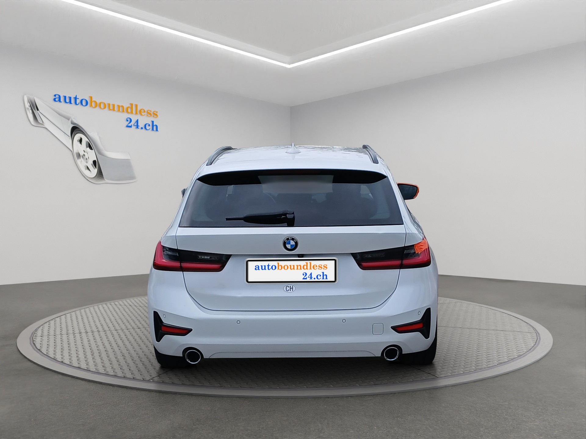 BMW 320d xDrive Touring M Sport Steptronic-image-5