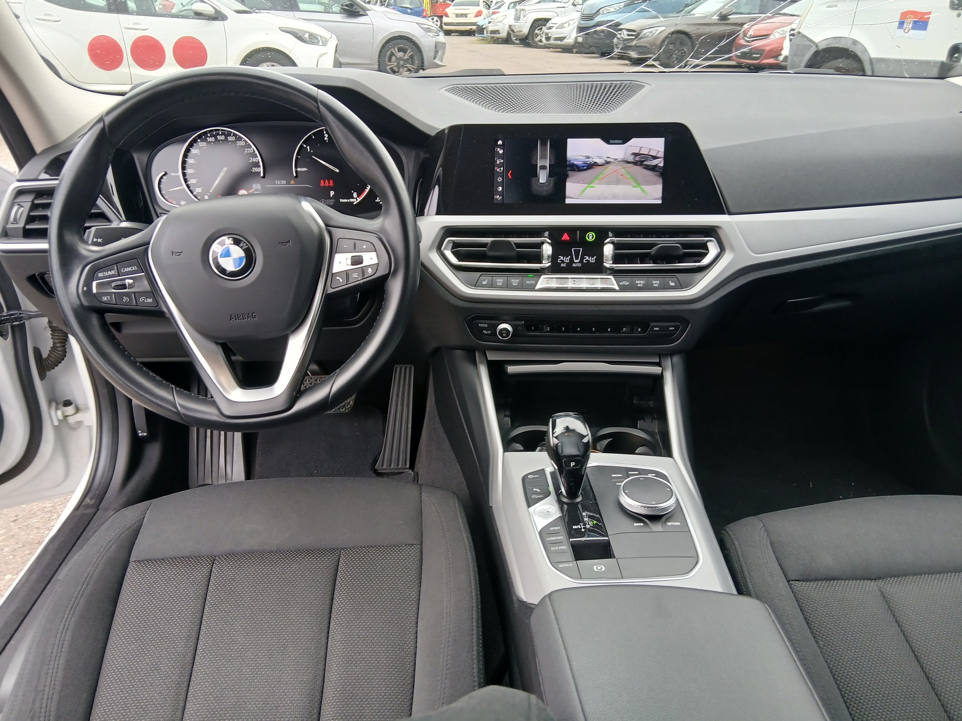 BMW 320d xDrive Touring M Sport Steptronic-image-7