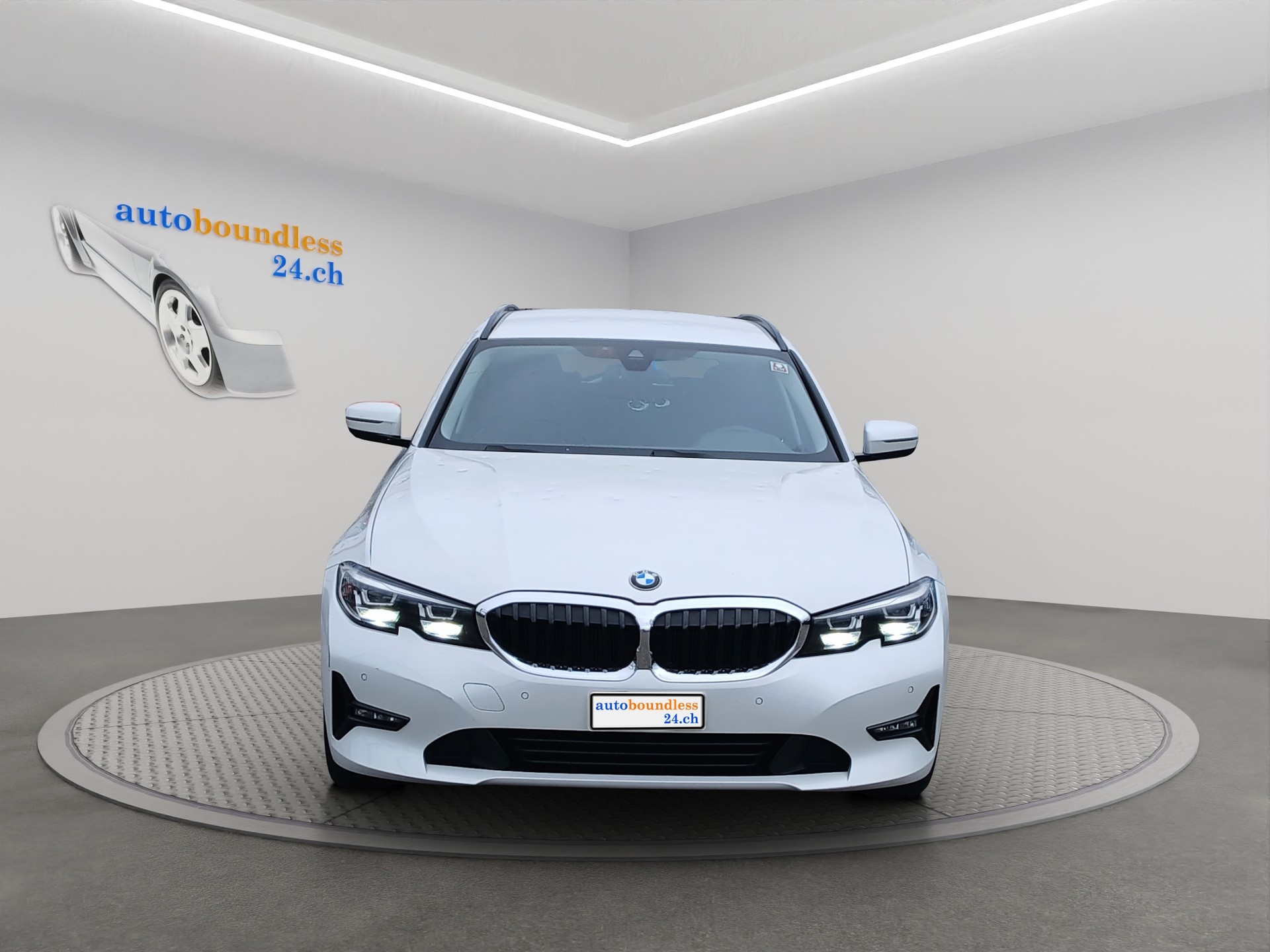 BMW 320d xDrive Touring M Sport Steptronic-image-0