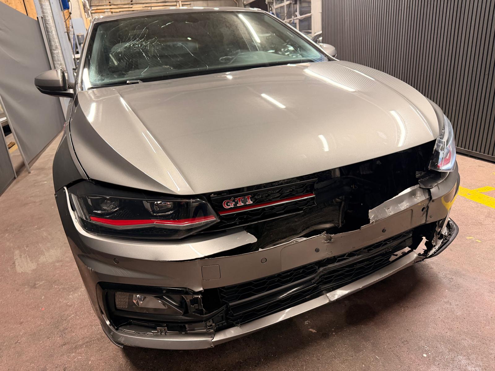 VW Polo 2.0 TSI GTI DSG-image-6