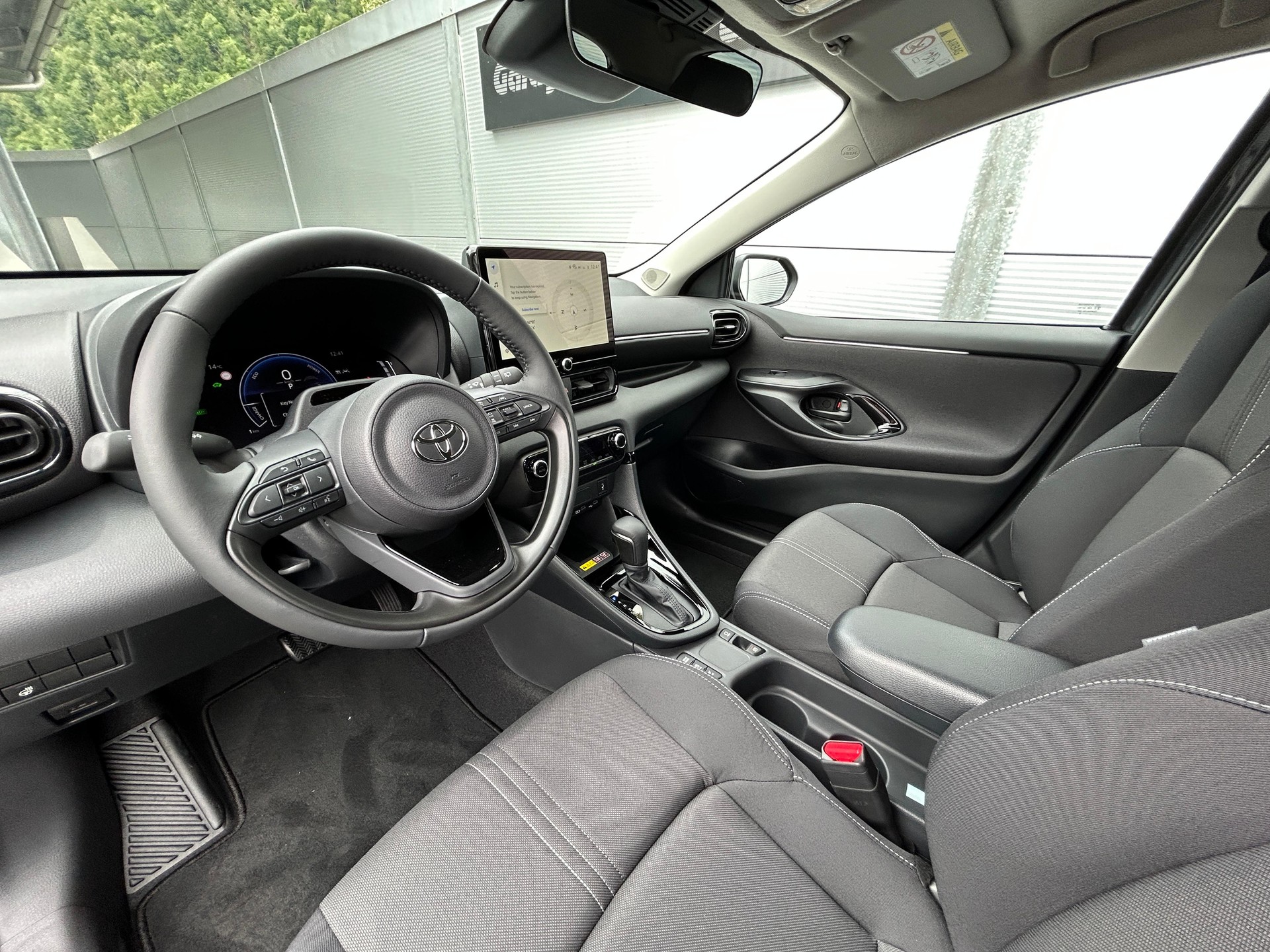 TOYOTA Yaris 1.5 VVT-i HSD Trend-image-7