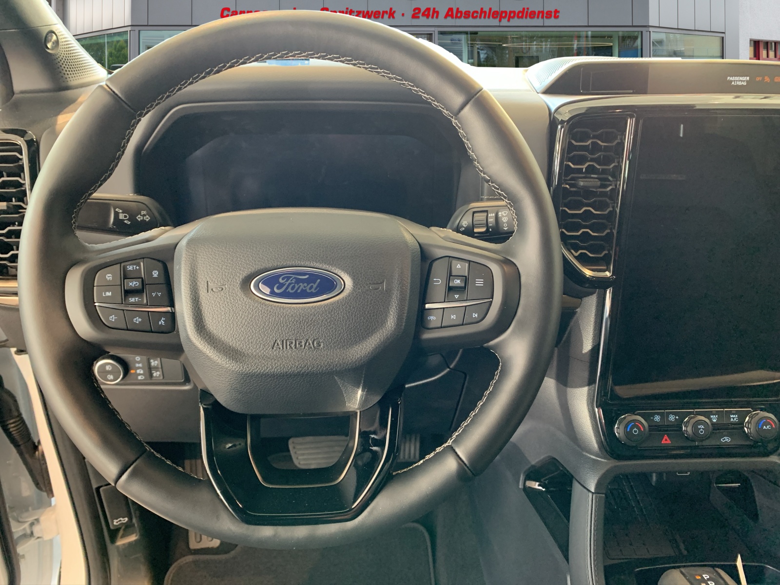 FORD Ranger Pick-up 4x4 Platinum PHEV-image-6