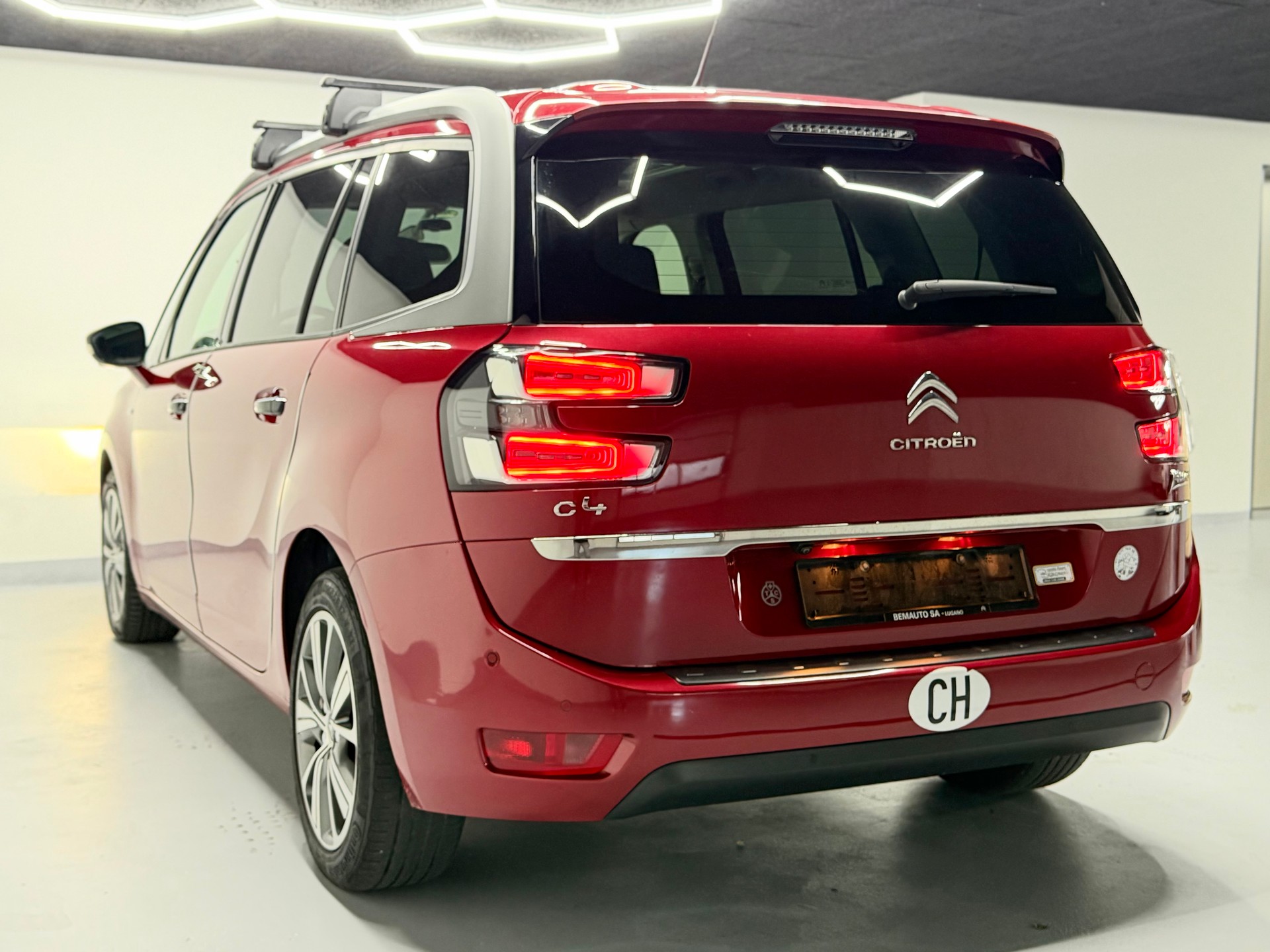 CITROEN Grand C4 Picasso 1.6 e-HDi Exclusive EGS6 ***Vollausstattung***-image-6