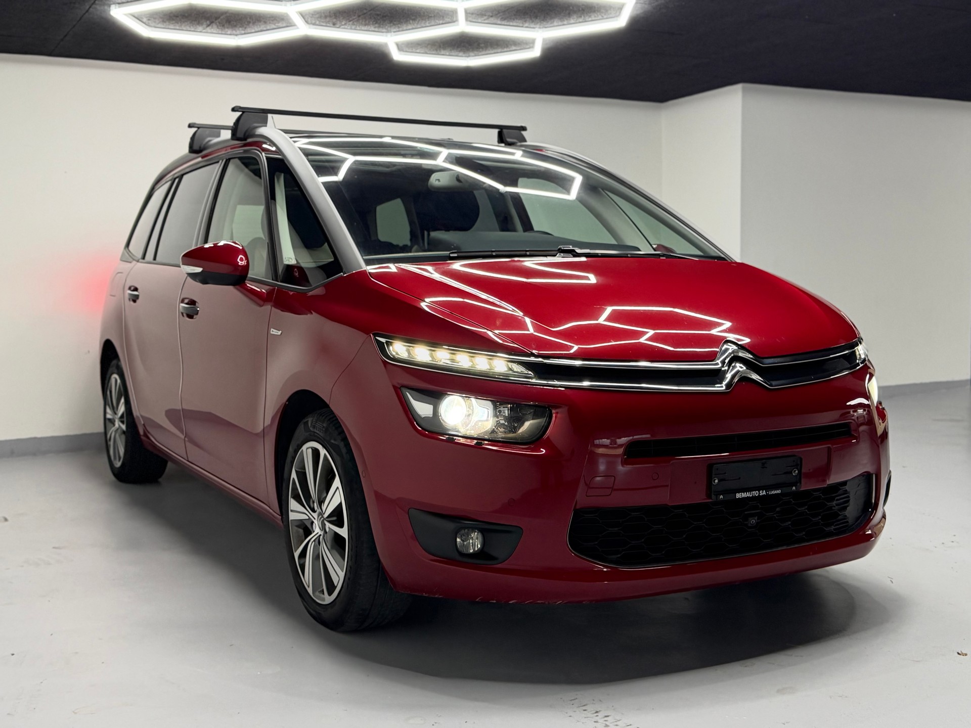 CITROEN Grand C4 Picasso 1.6 e-HDi Exclusive EGS6 ***Vollausstattung***-image-2