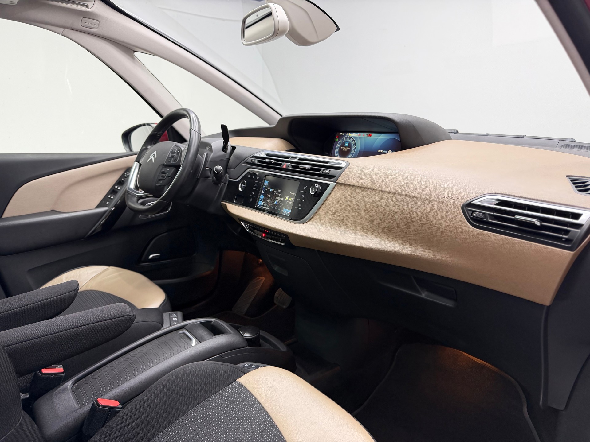 CITROEN Grand C4 Picasso 1.6 e-HDi Exclusive EGS6 ***Vollausstattung***-image-11