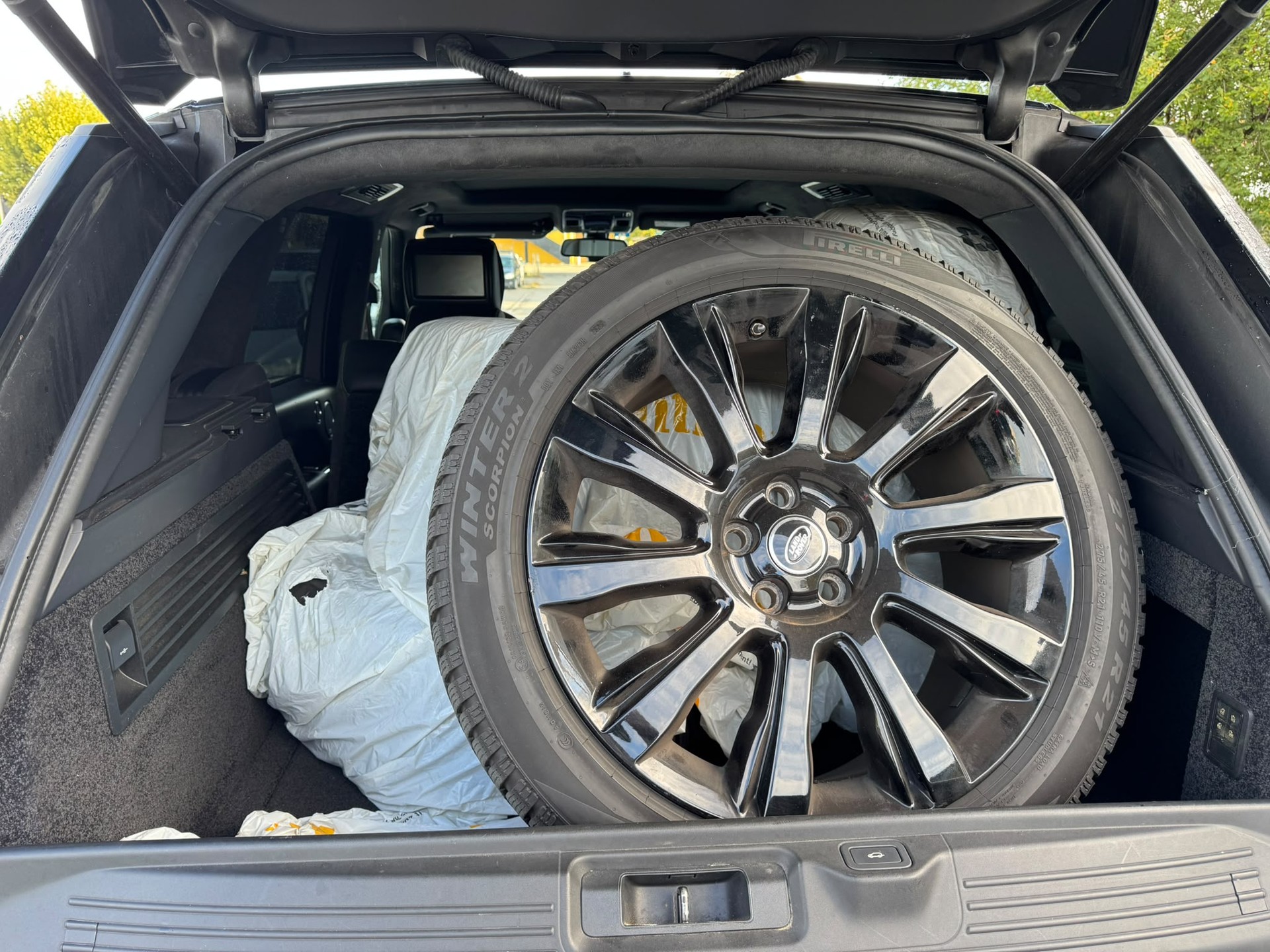LAND ROVER Range Rover 4.4 SDV8 Autobiography Automatic-image-11