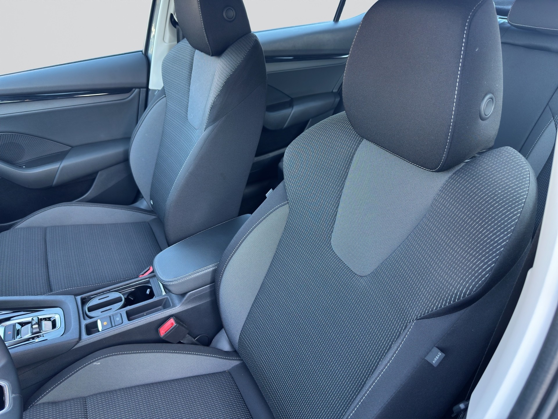 SKODA OCTAVIA-image-5