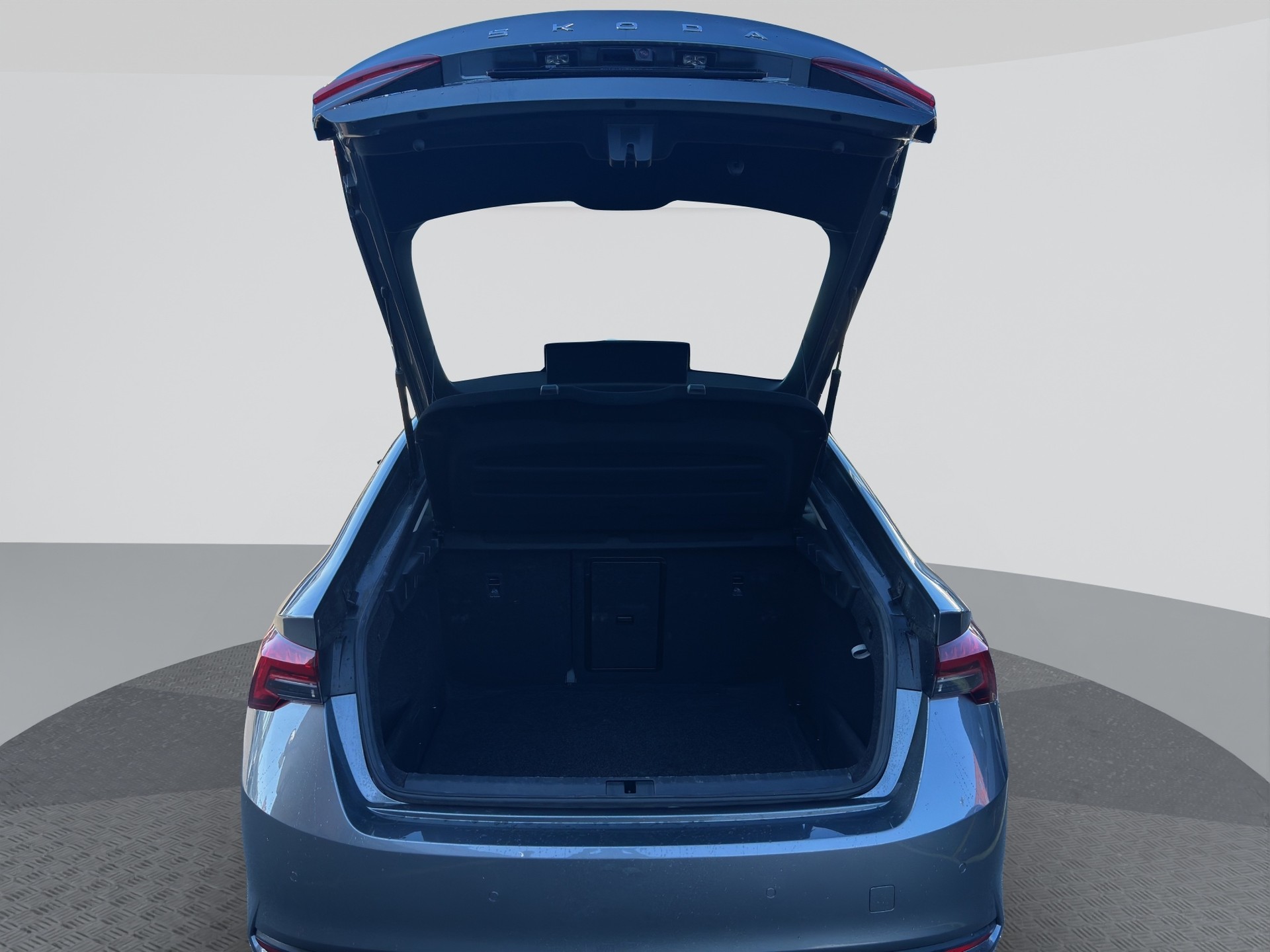 SKODA OCTAVIA-image-13