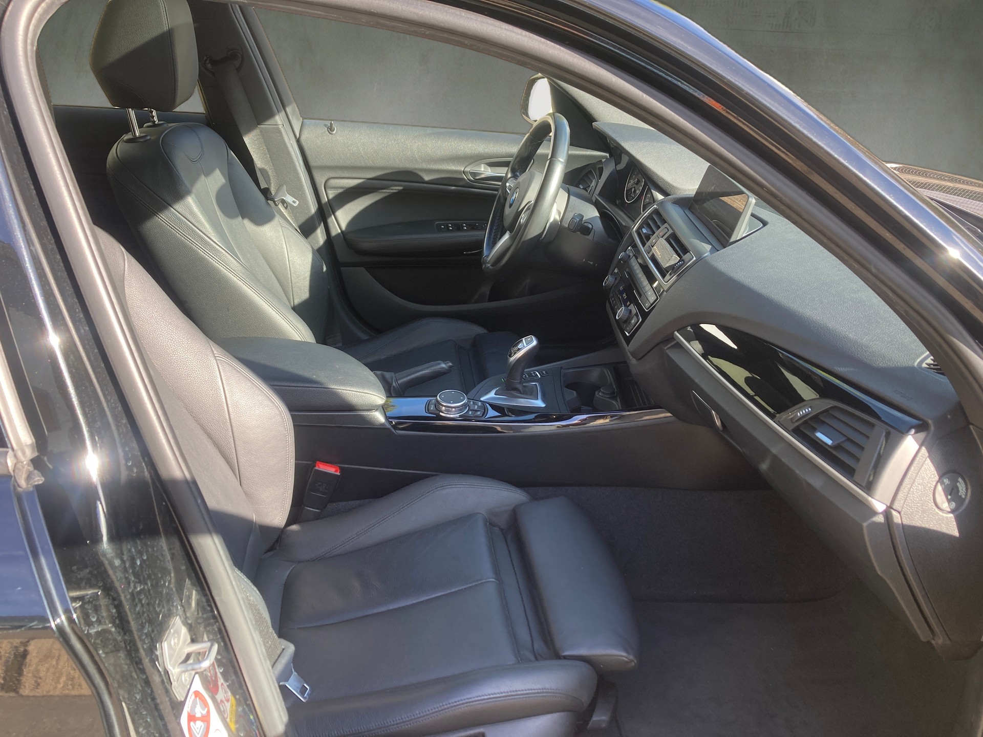 BMW 120d xDrive M Sport Steptronic-image-16