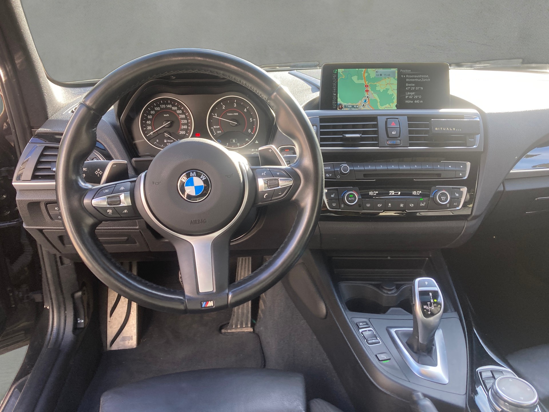 BMW 120d xDrive M Sport Steptronic-image-9