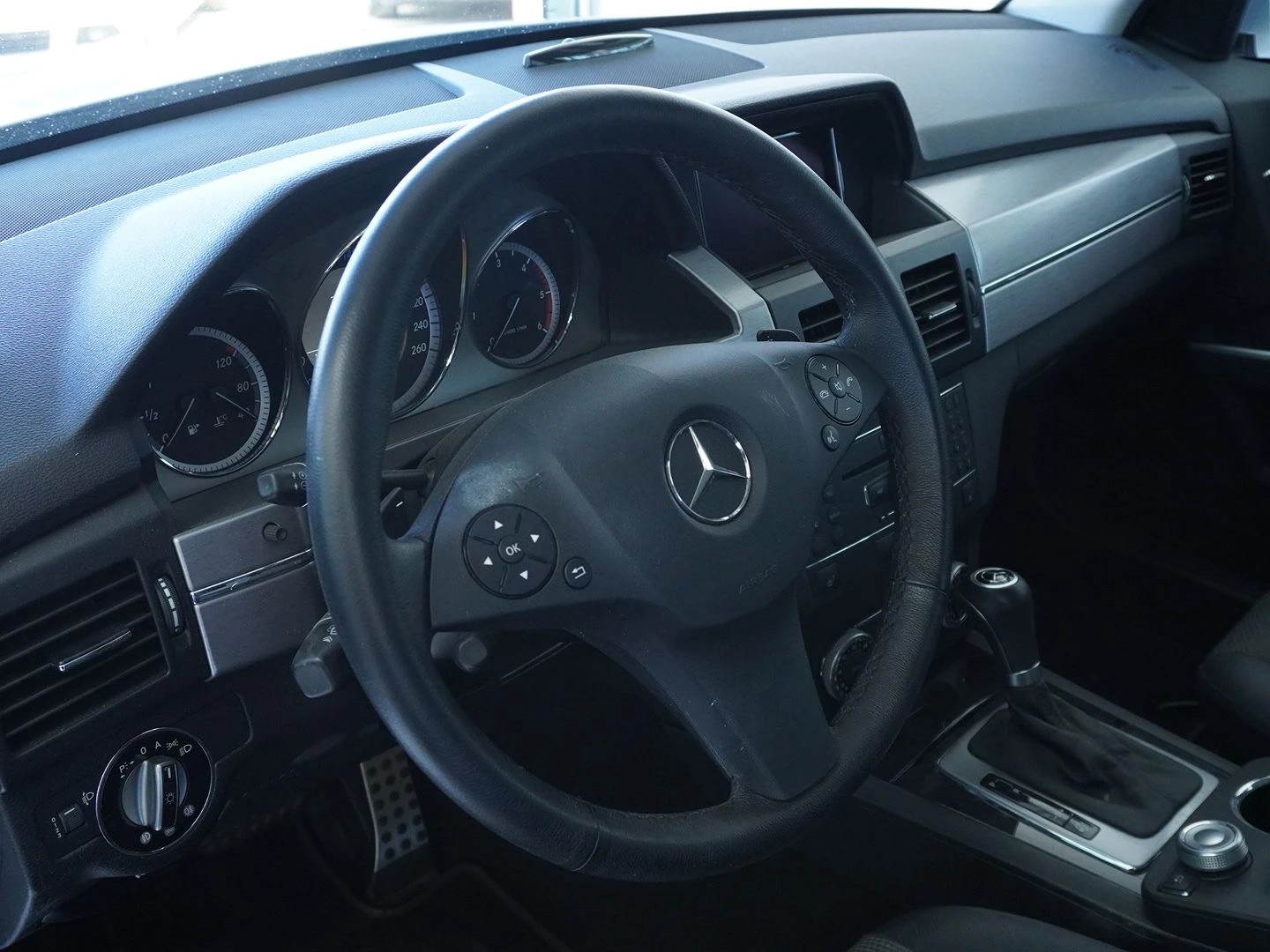 MERCEDES-BENZ GLK 350 CDI (320 CDI) 4Matic 7G-Tronic-showroom-element-2