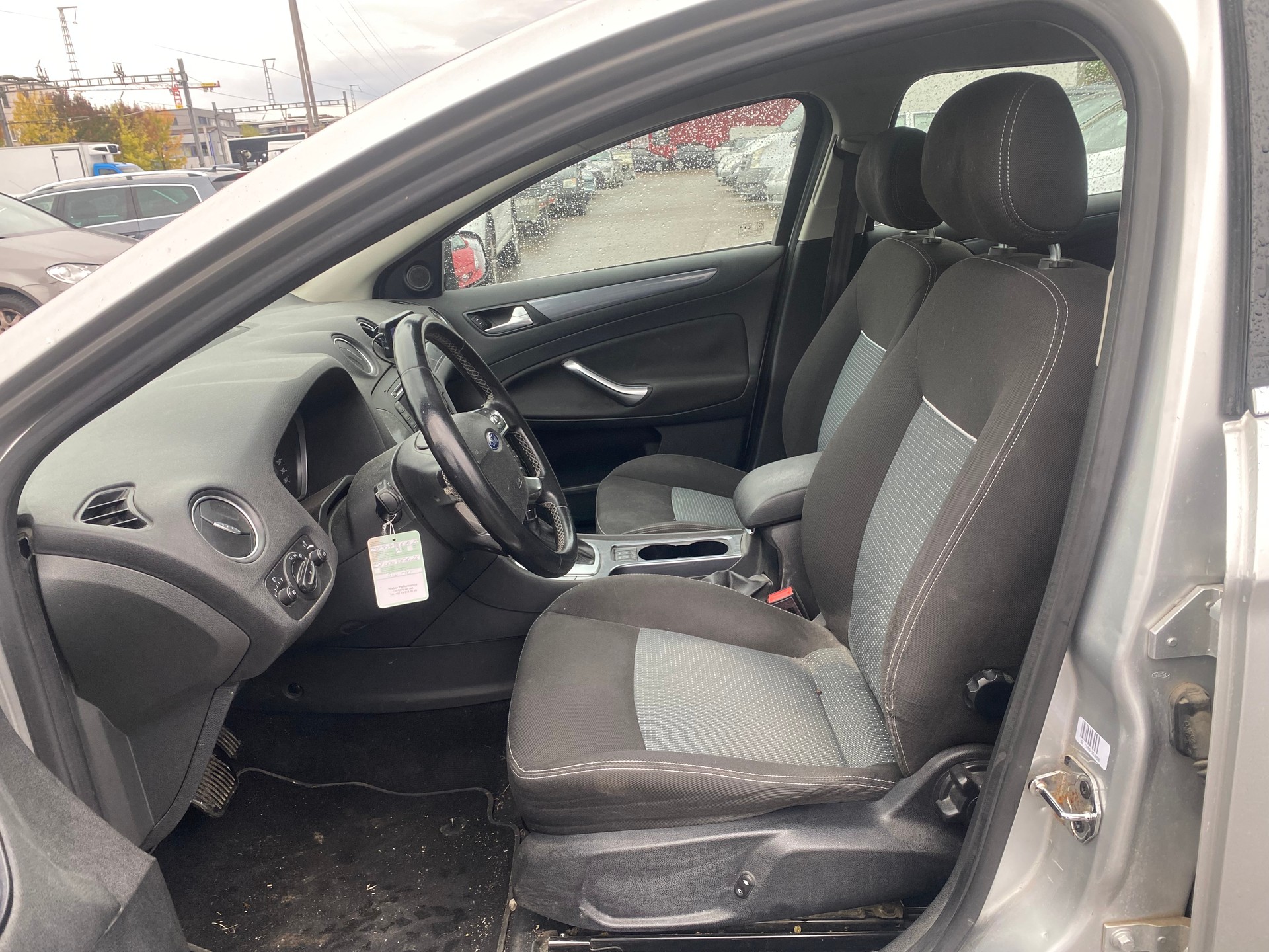 FORD Mondeo 2.0 TDCi 16V Titanium PowerShift-image-8